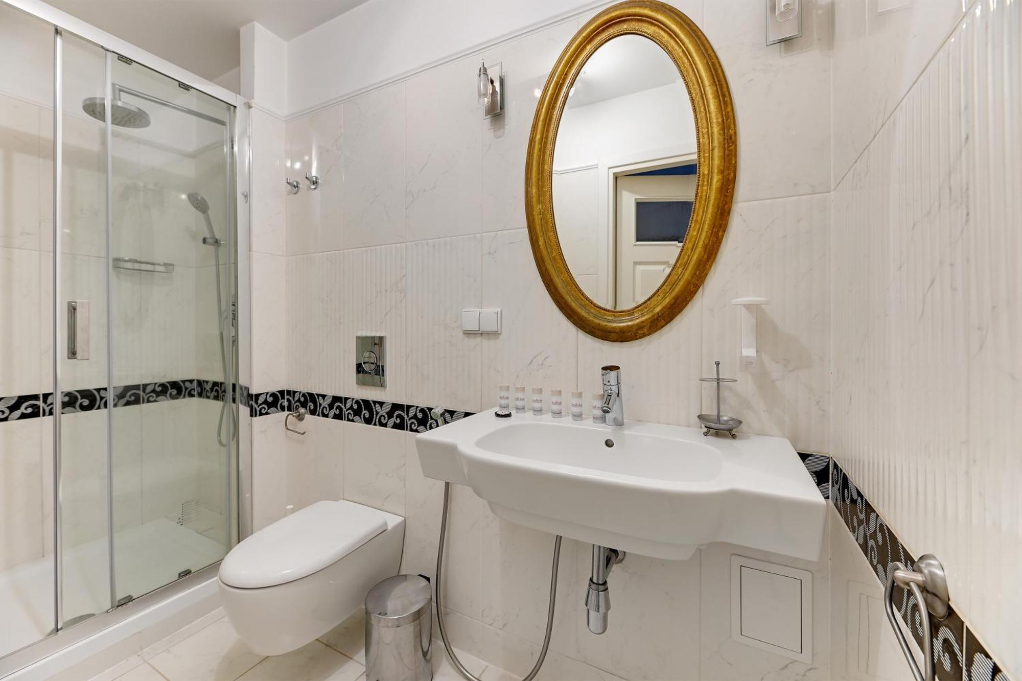 Dom & House - Old Town Swietego Ducha Economy Apartment Gdansk