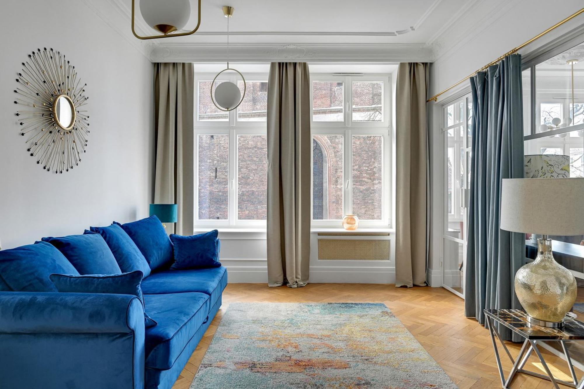 Blue Mandarin Old Town Apartment