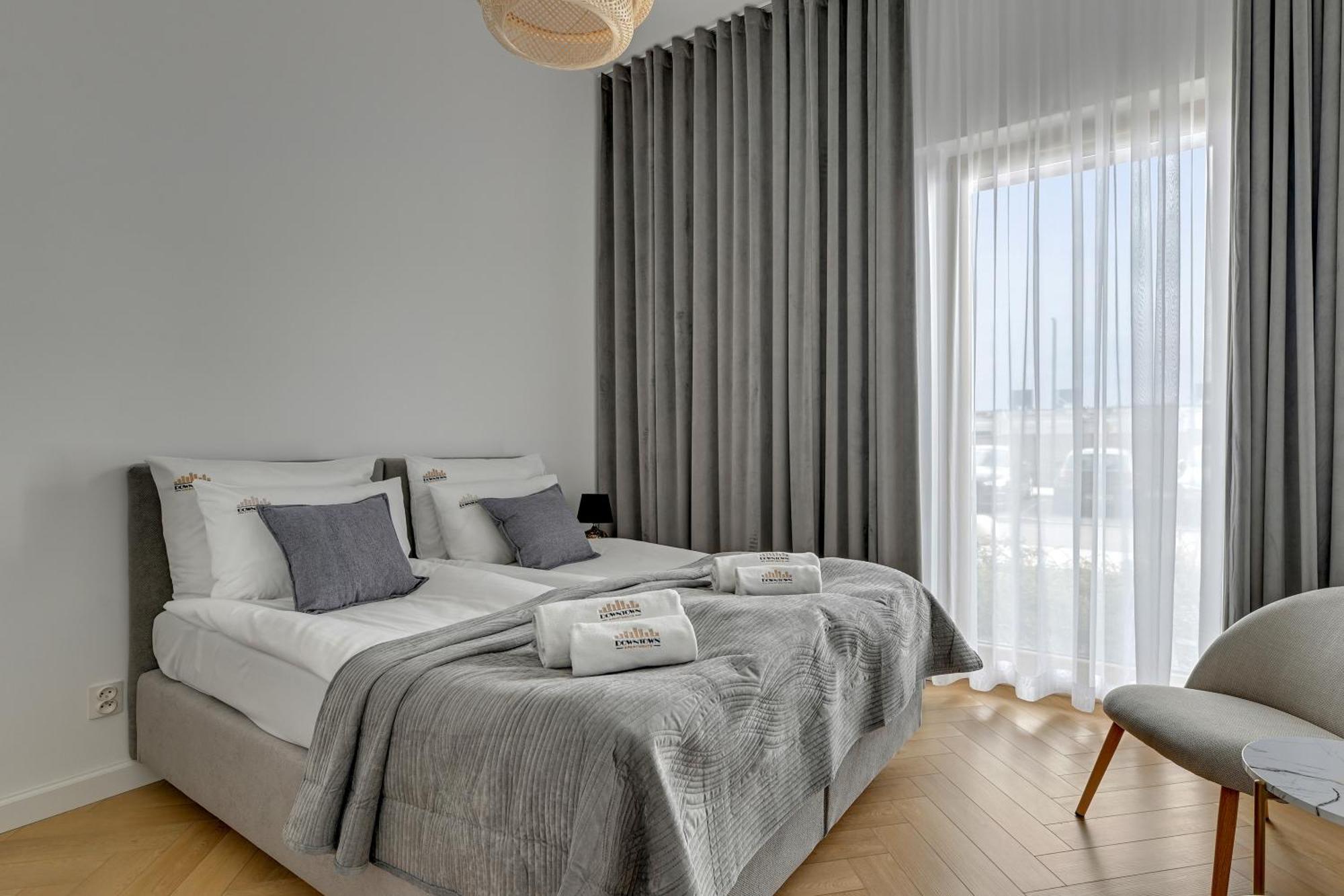 Leilighet Nadmotlawie Estate Gym, Sauna & Parking By Downtown