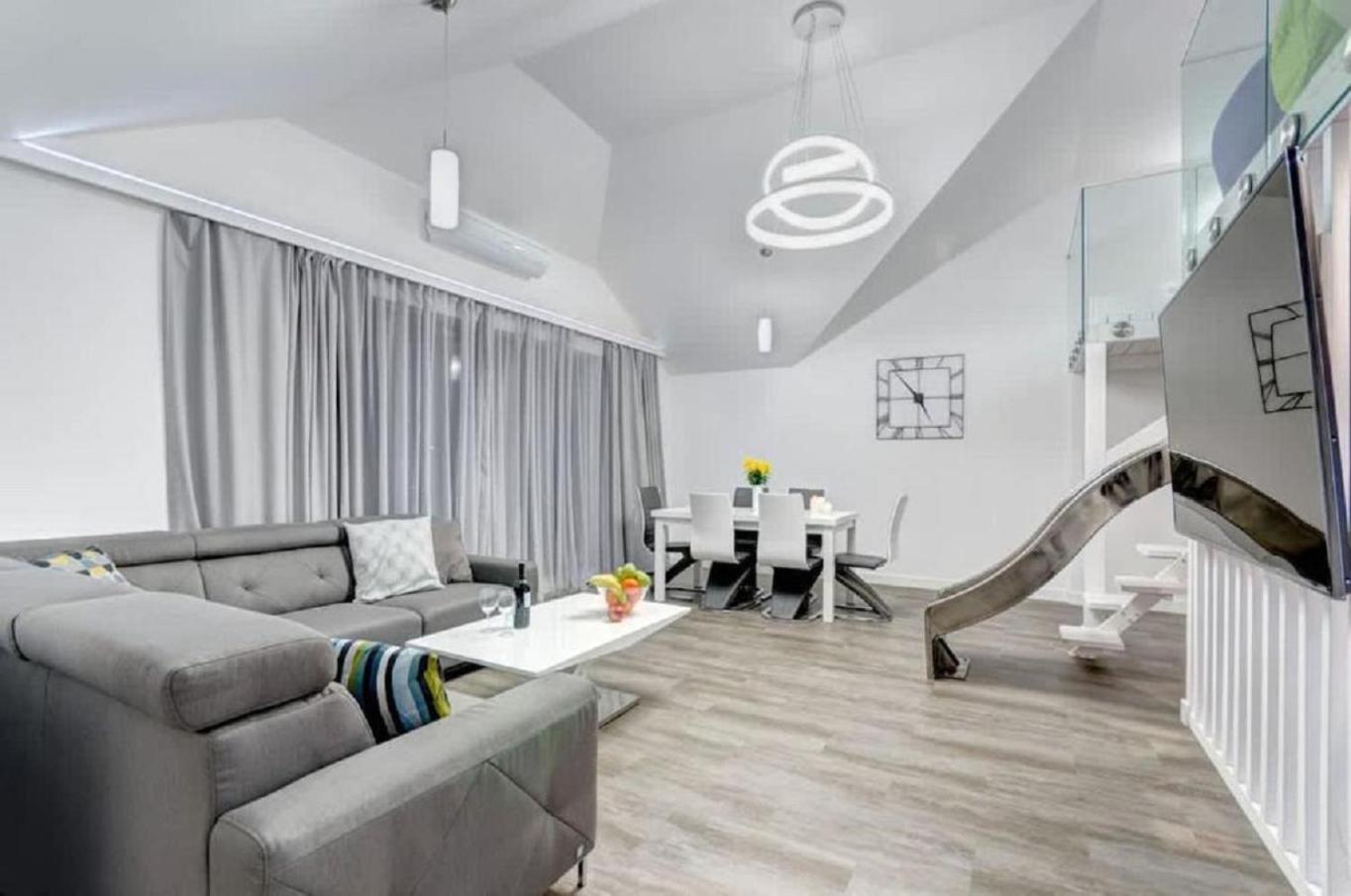 Dom & House Szafarnia Modern In Old Town Apartment