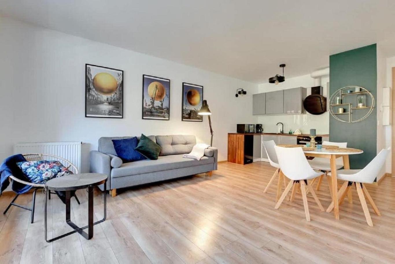 Dom & House Comfortable Chmielna With Sauna Apartment *