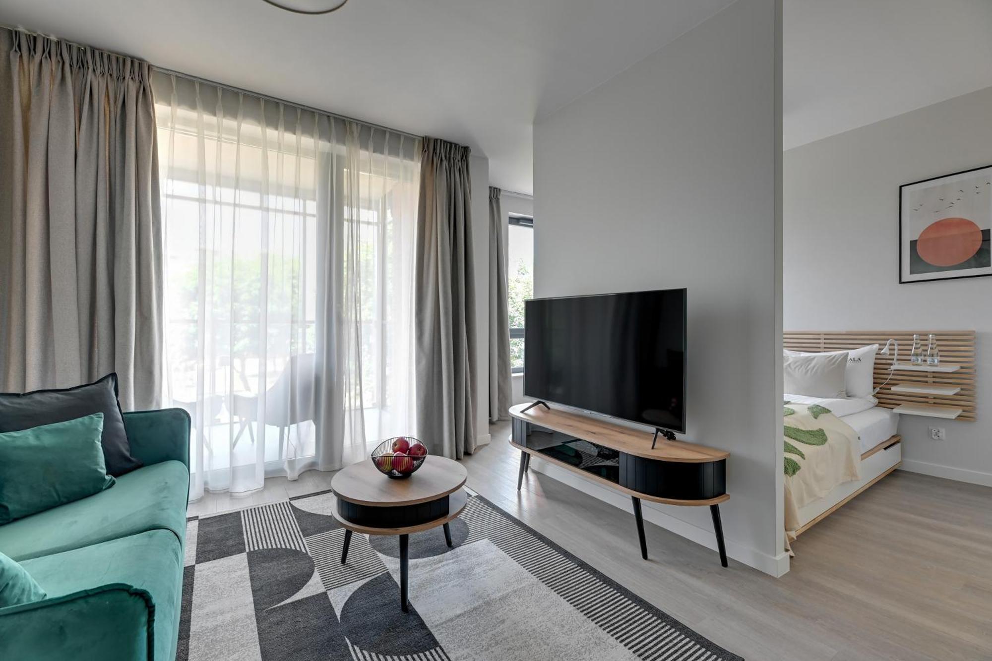 Scala Center Premium With Parking By Lion * Gdansk
