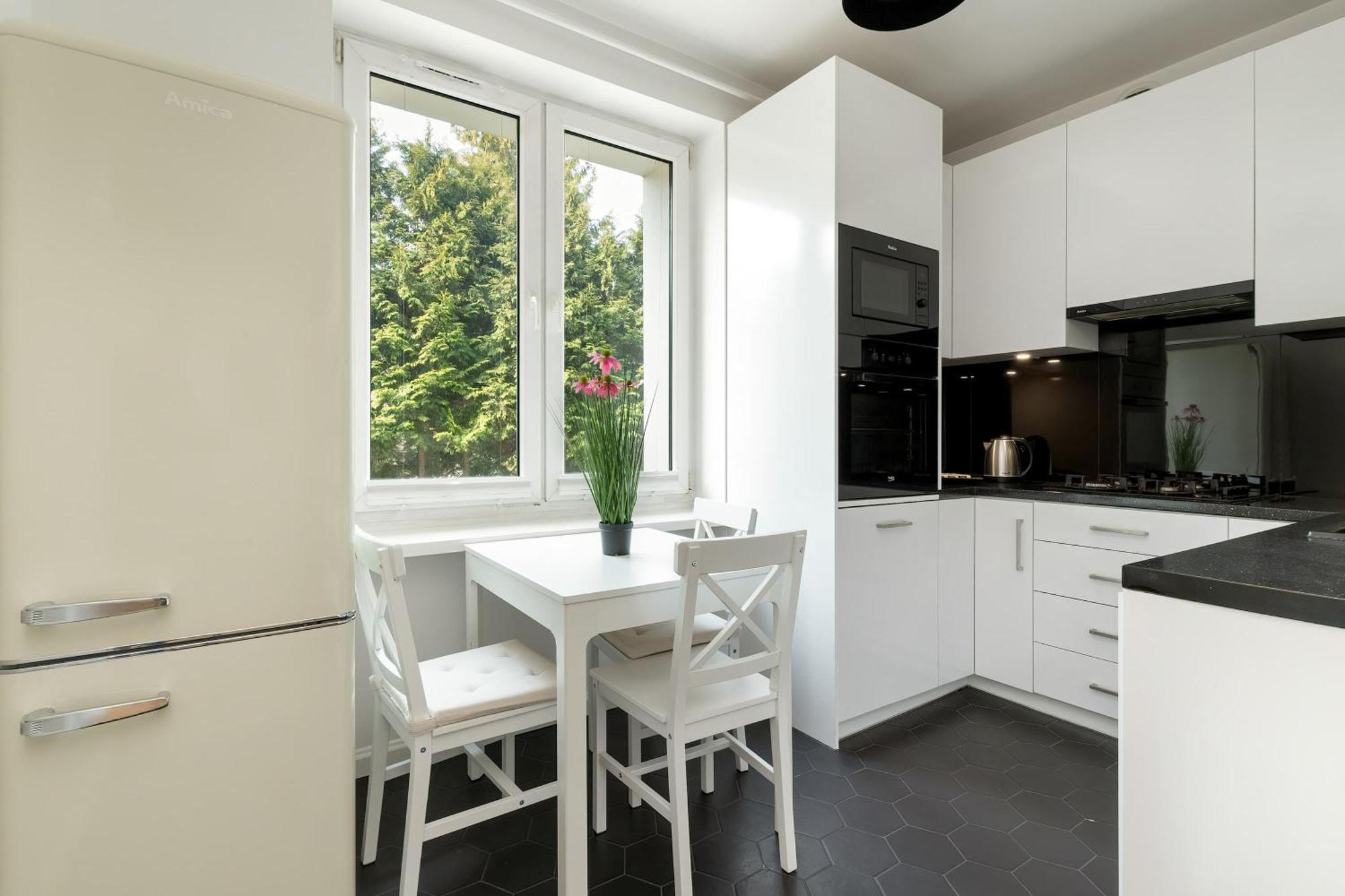 Modern Close To Oliwski Park By Renters Apartment *