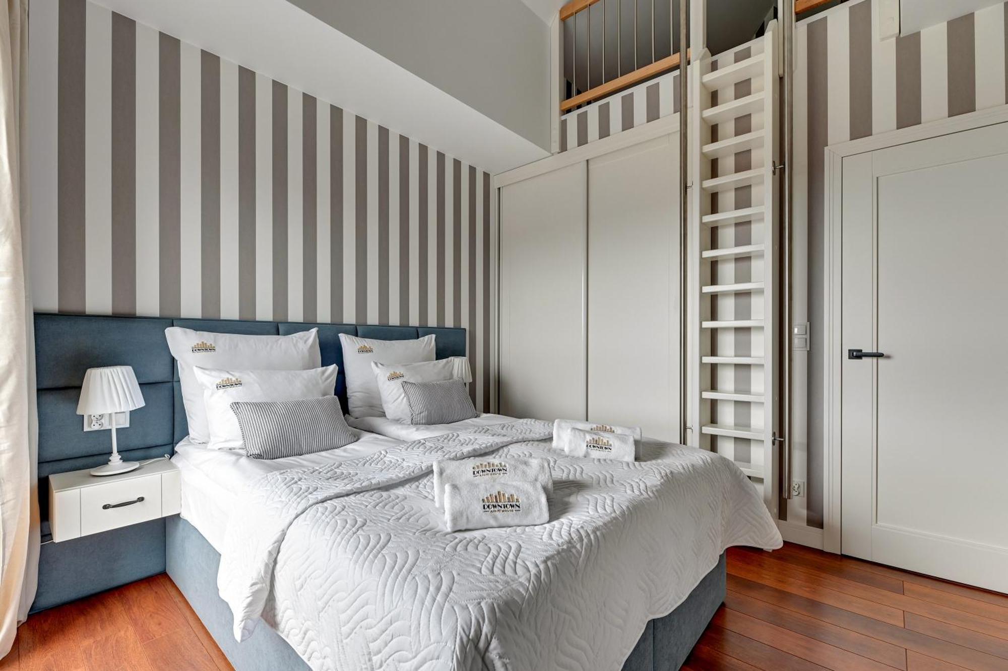 Waterlane Island - Riverview Pool, Spa, Gym & Parking By Downtown Apartment Gdansk