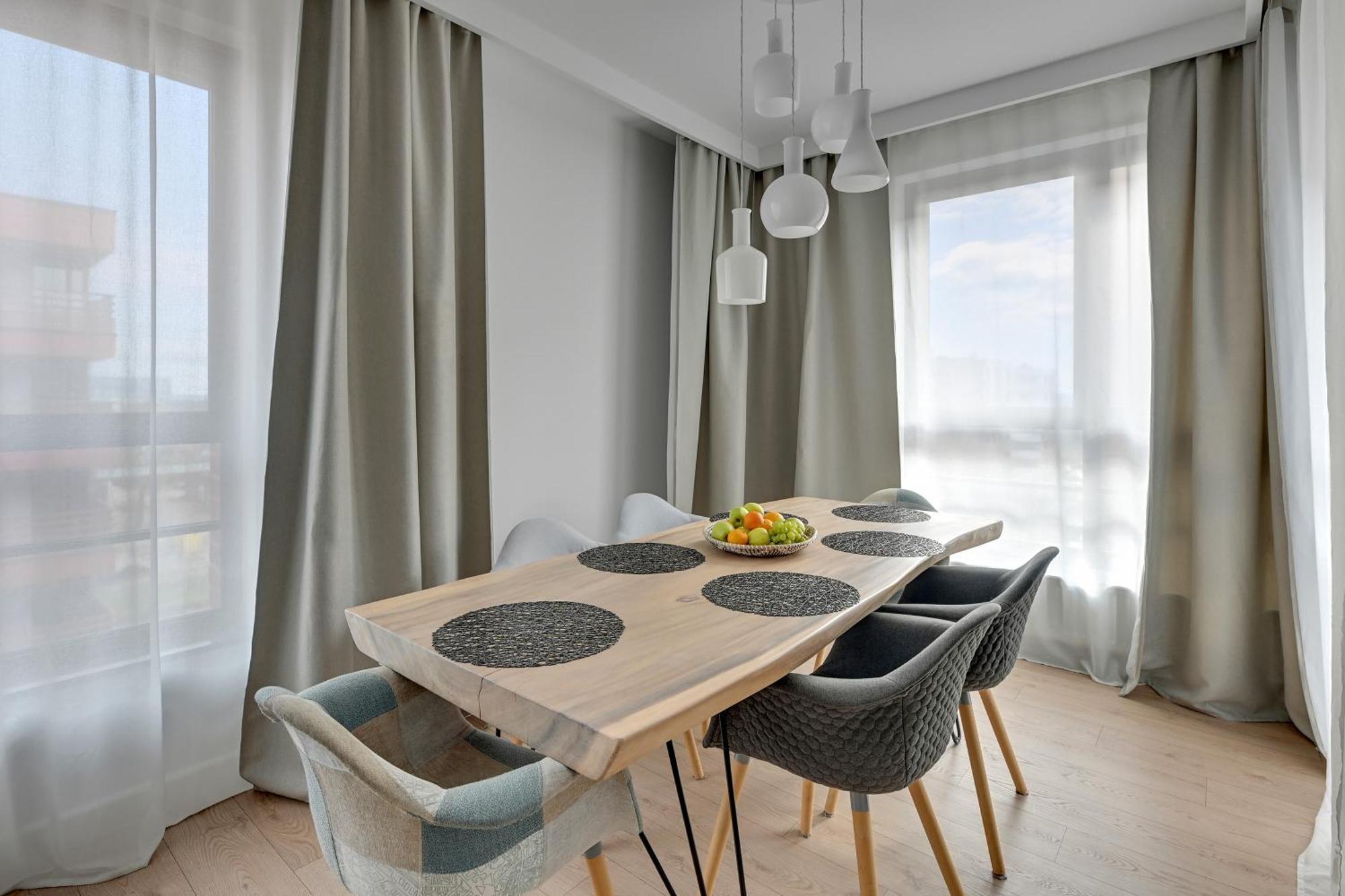 Doki Living - Foodhall & Parking By Downtown Apartment Gdansk