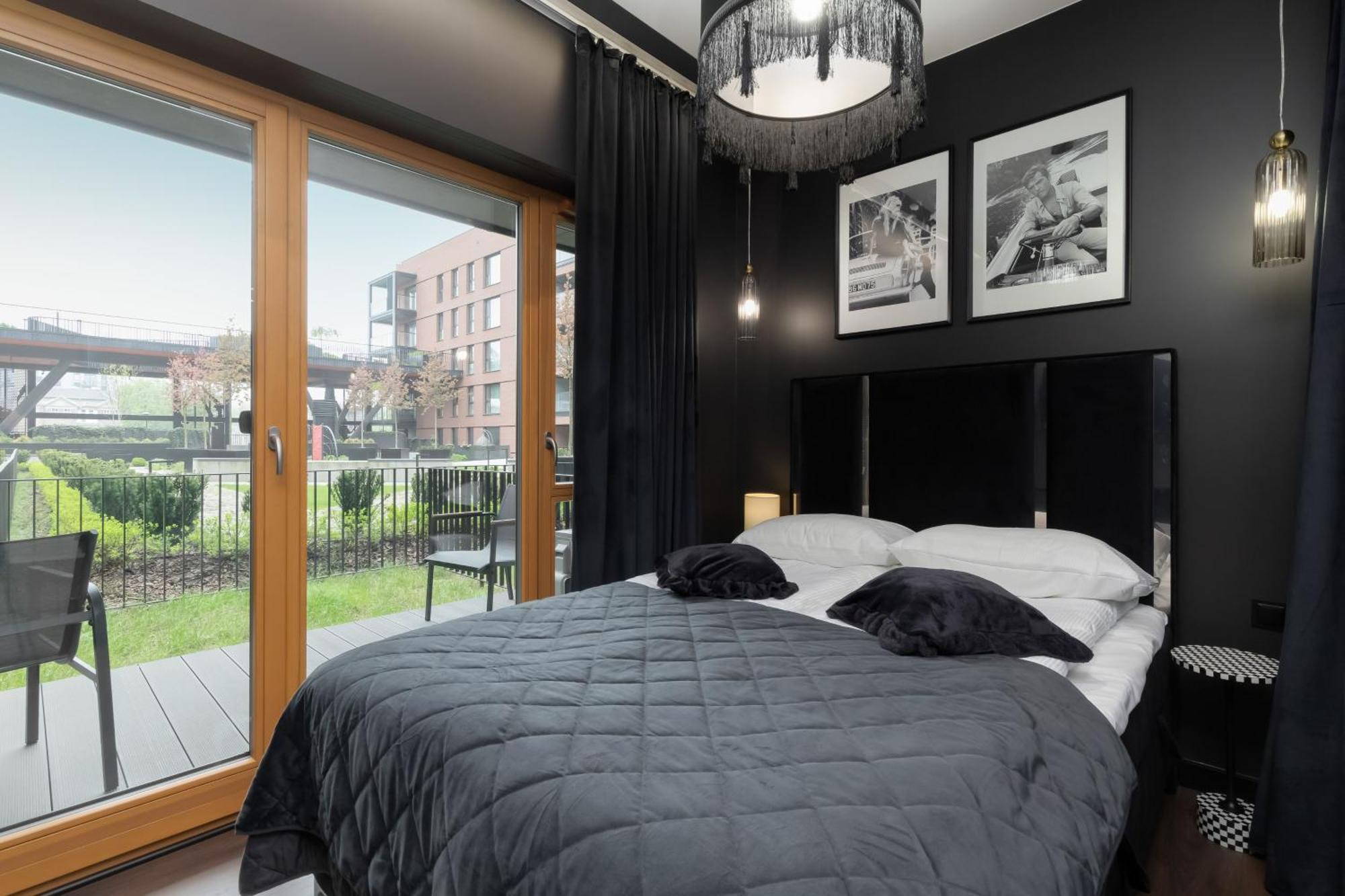Elegant In With Sauna, Gym And Parking By Renters Apartment