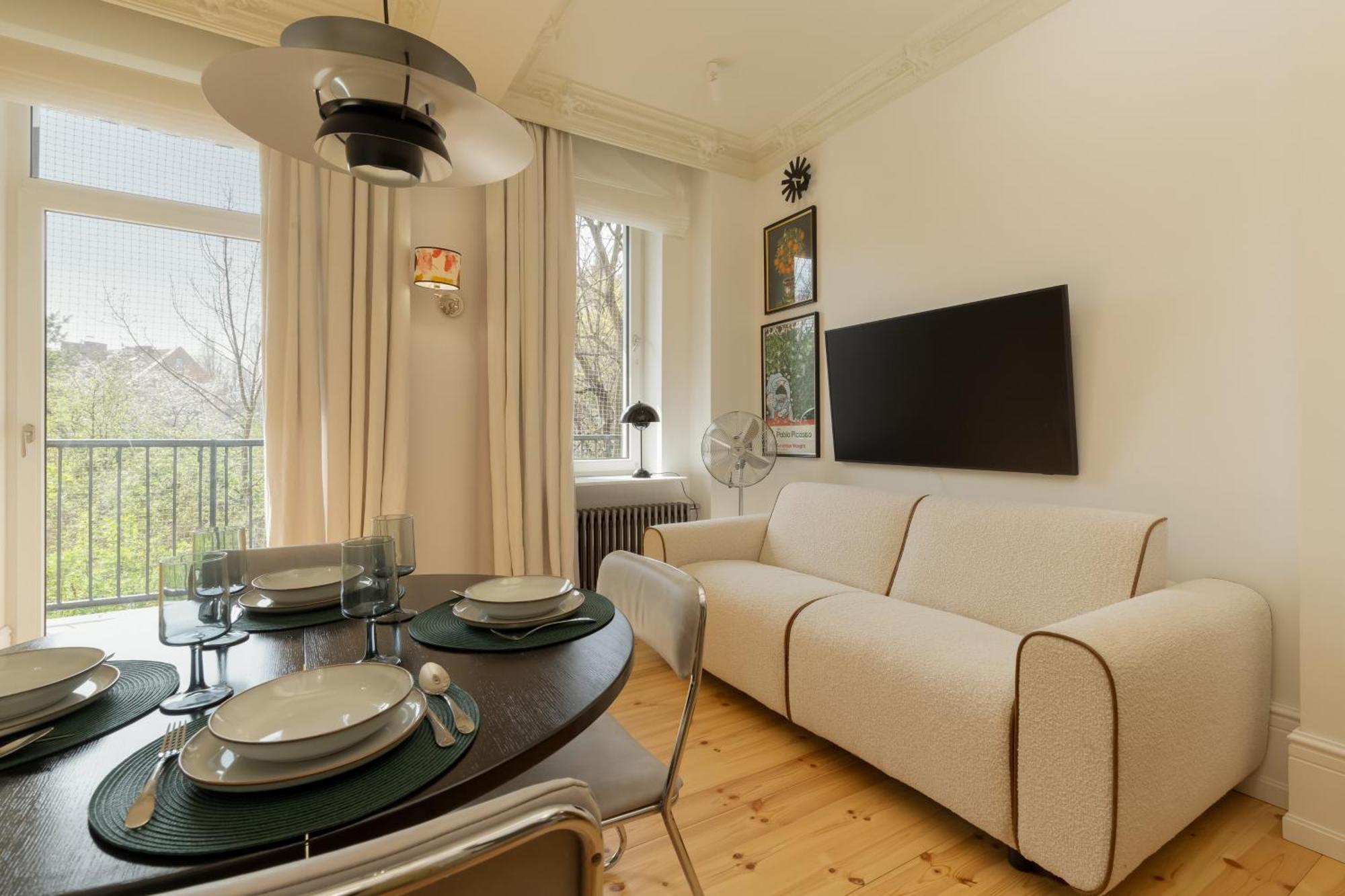 The Marien 1899 Timeless Elegance In The Heart Of Wrzeszcz By Renters Apartment
