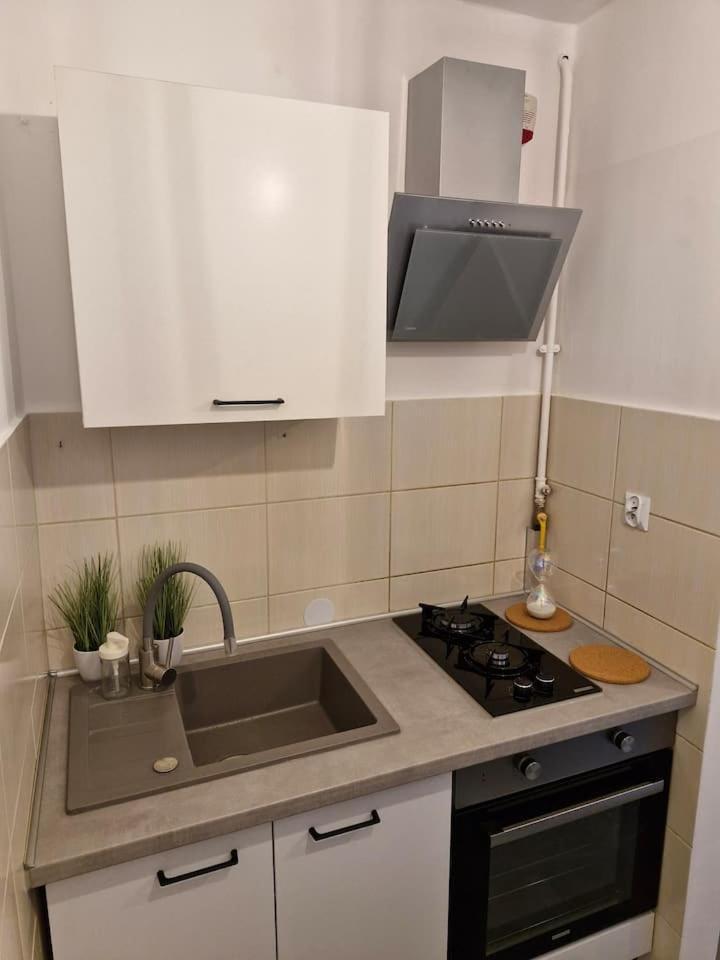 Green Apartment *