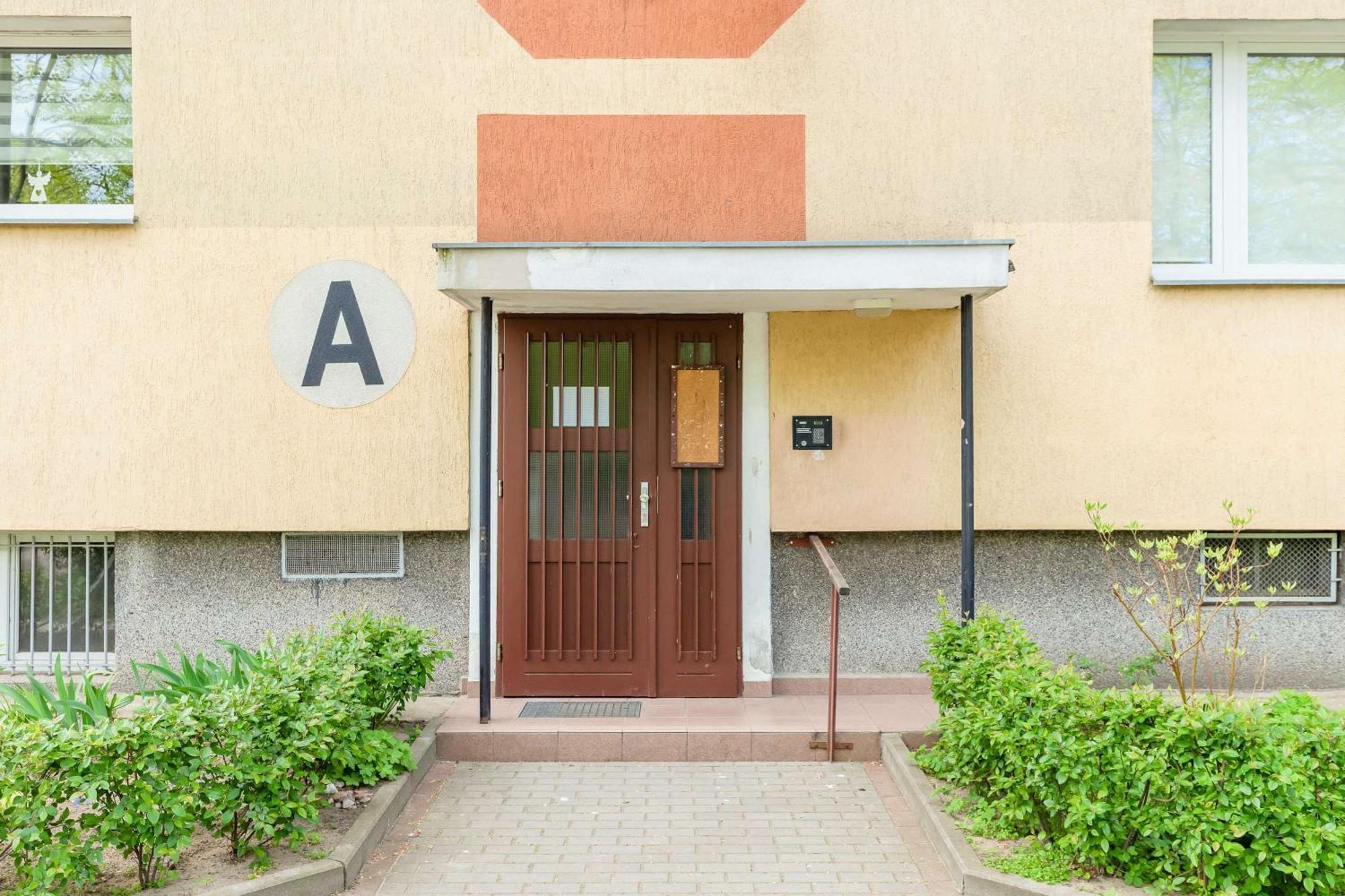 Stylish Ideal For Remote Working Close To The Sea By Renters Apartment