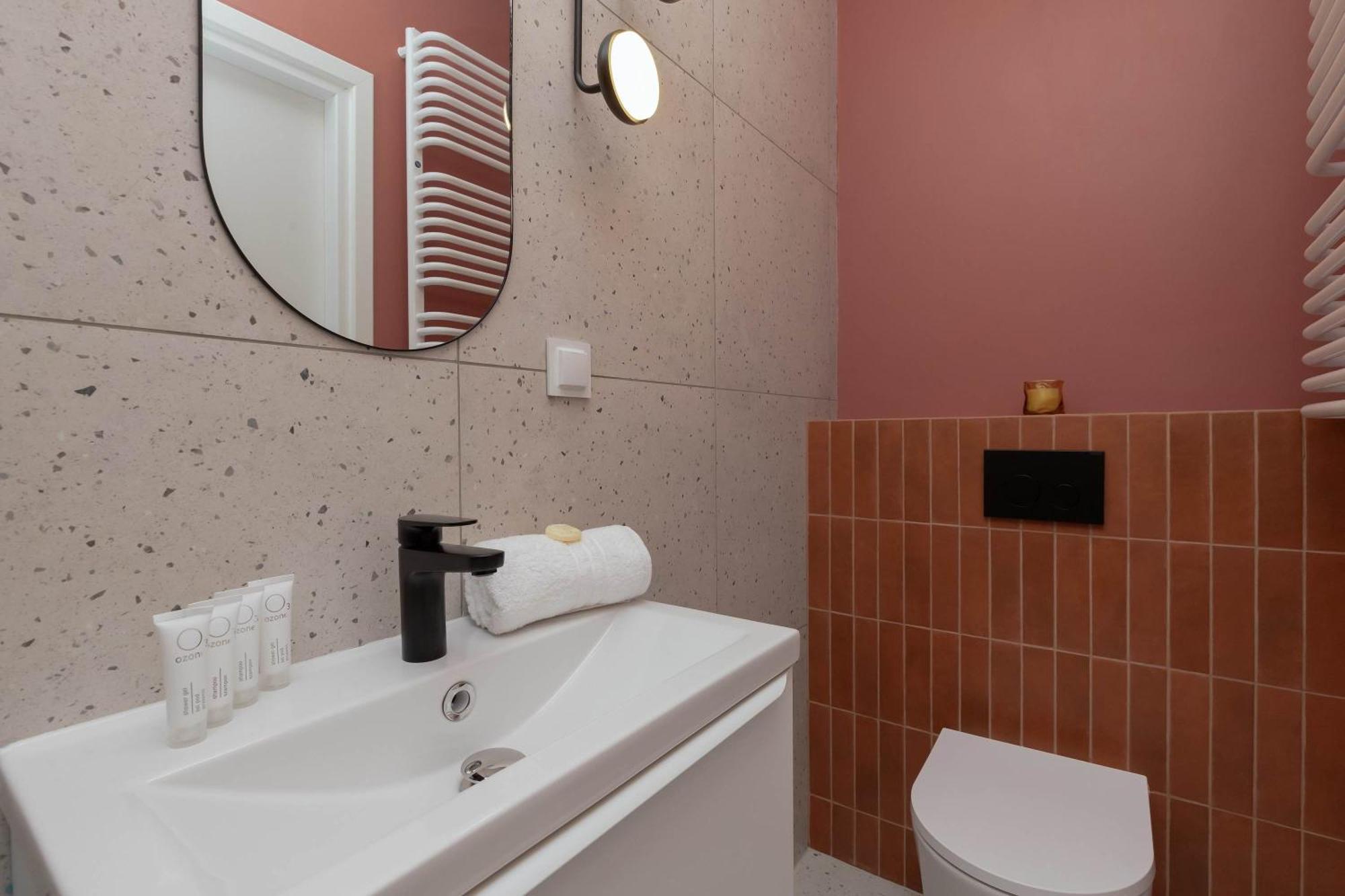 Eleganckie Blisko Rzeki W Gdansku Z Balkonem By Renters Apartment *