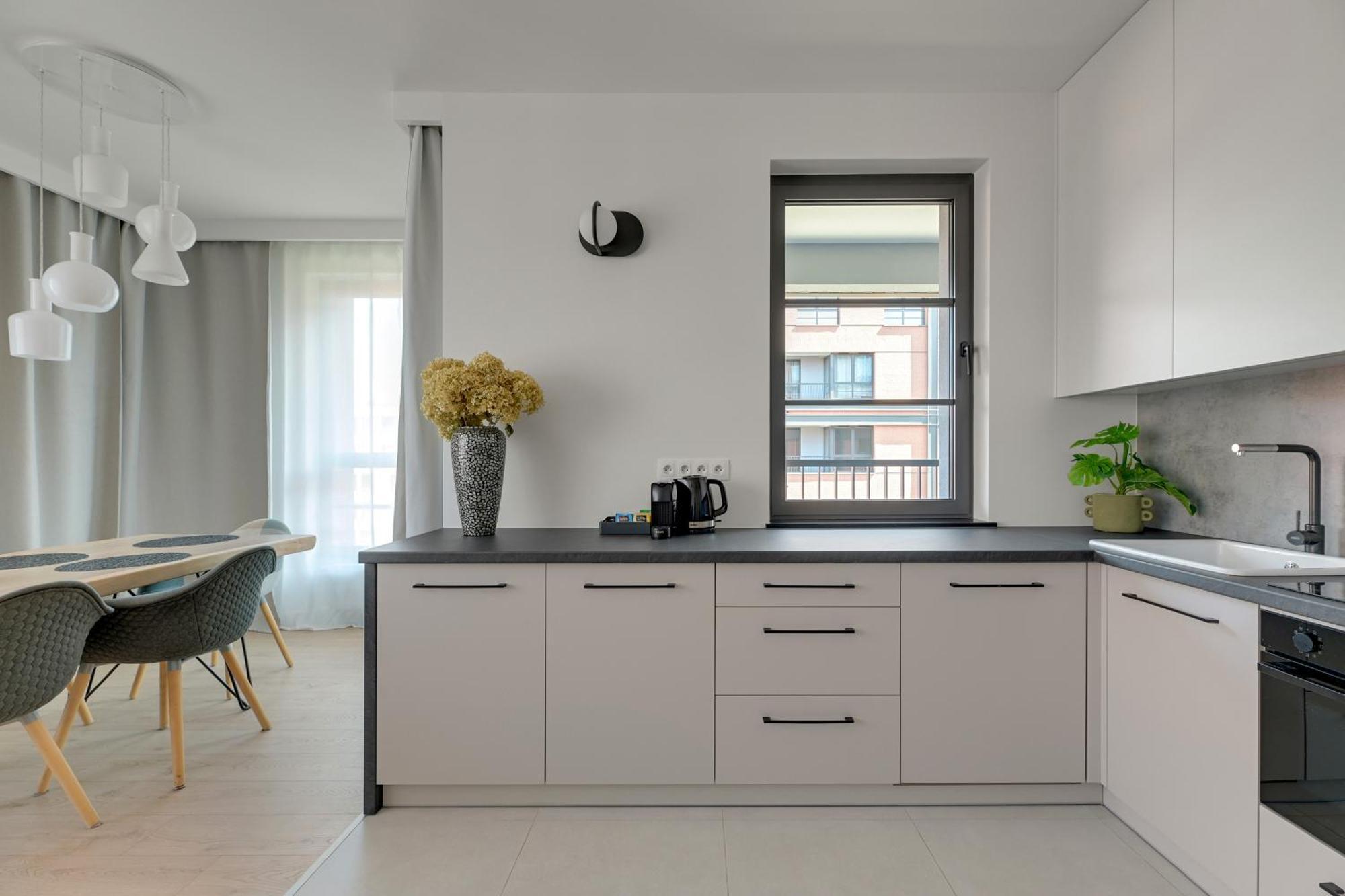 Apartment Doki Living - Foodhall & Parking By Downtown