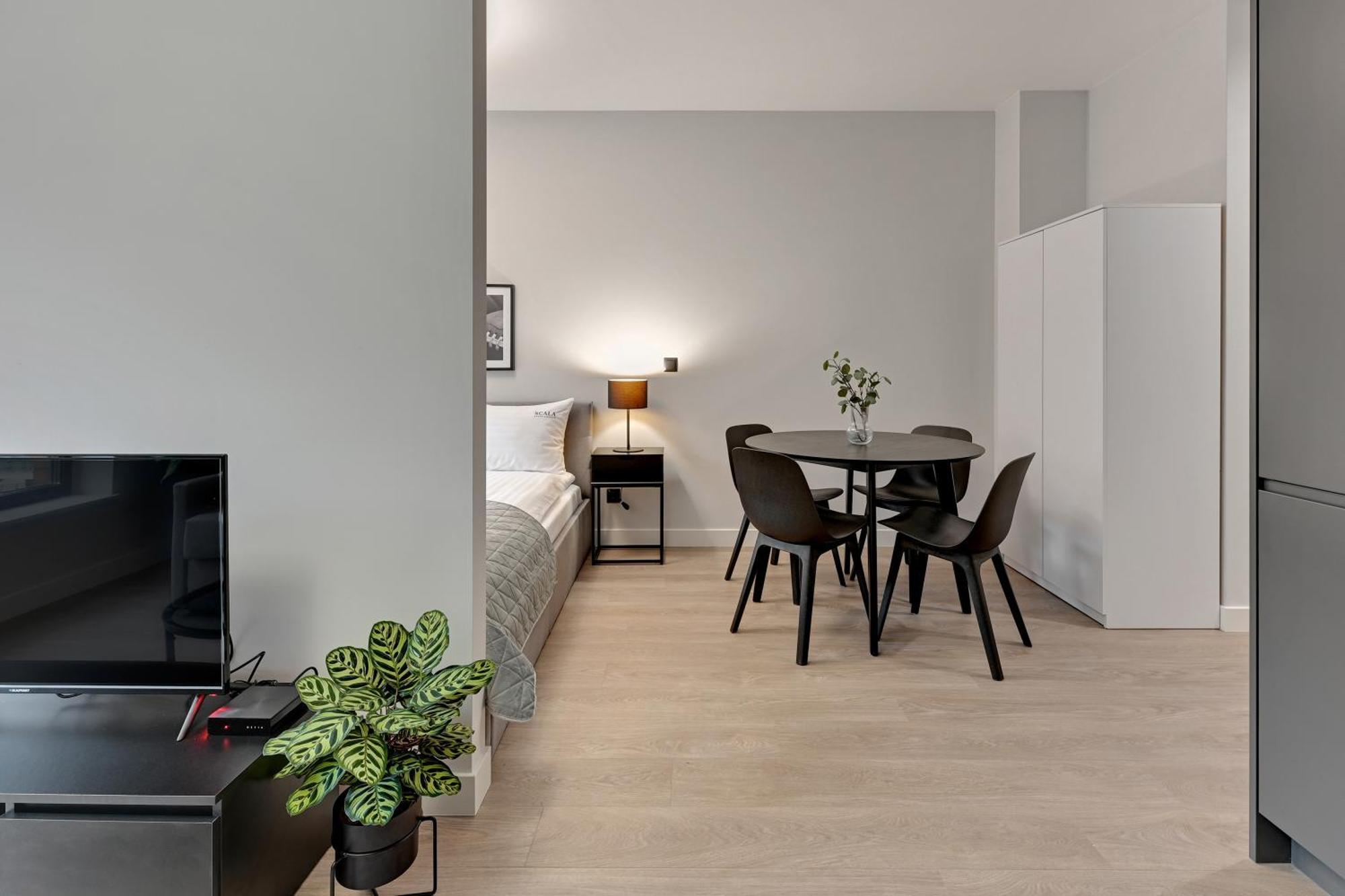 Scala Center & By Lion Apartment *