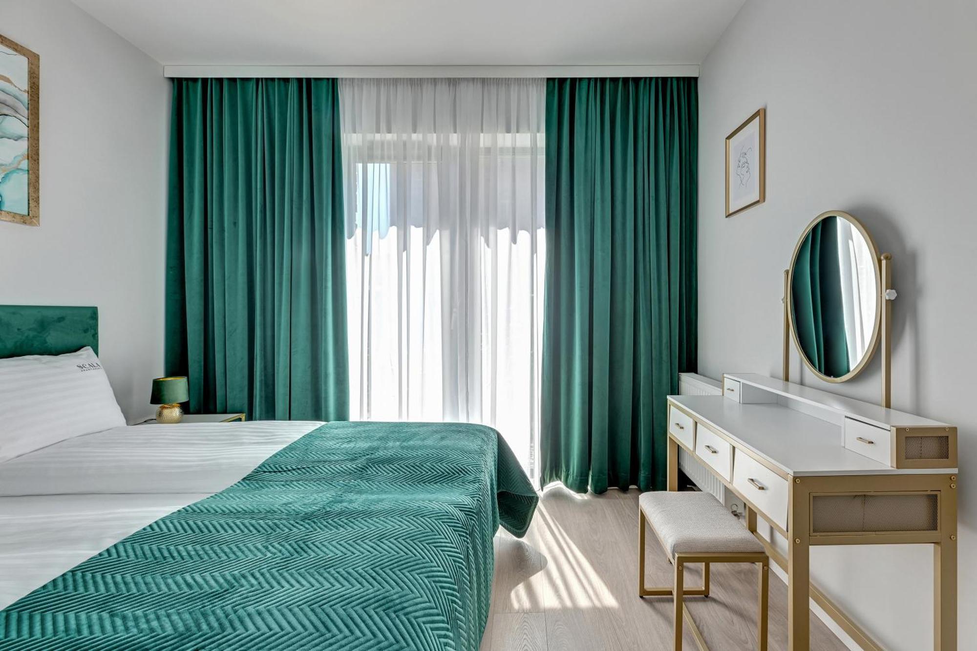 Scala Center & By Lion Apartment