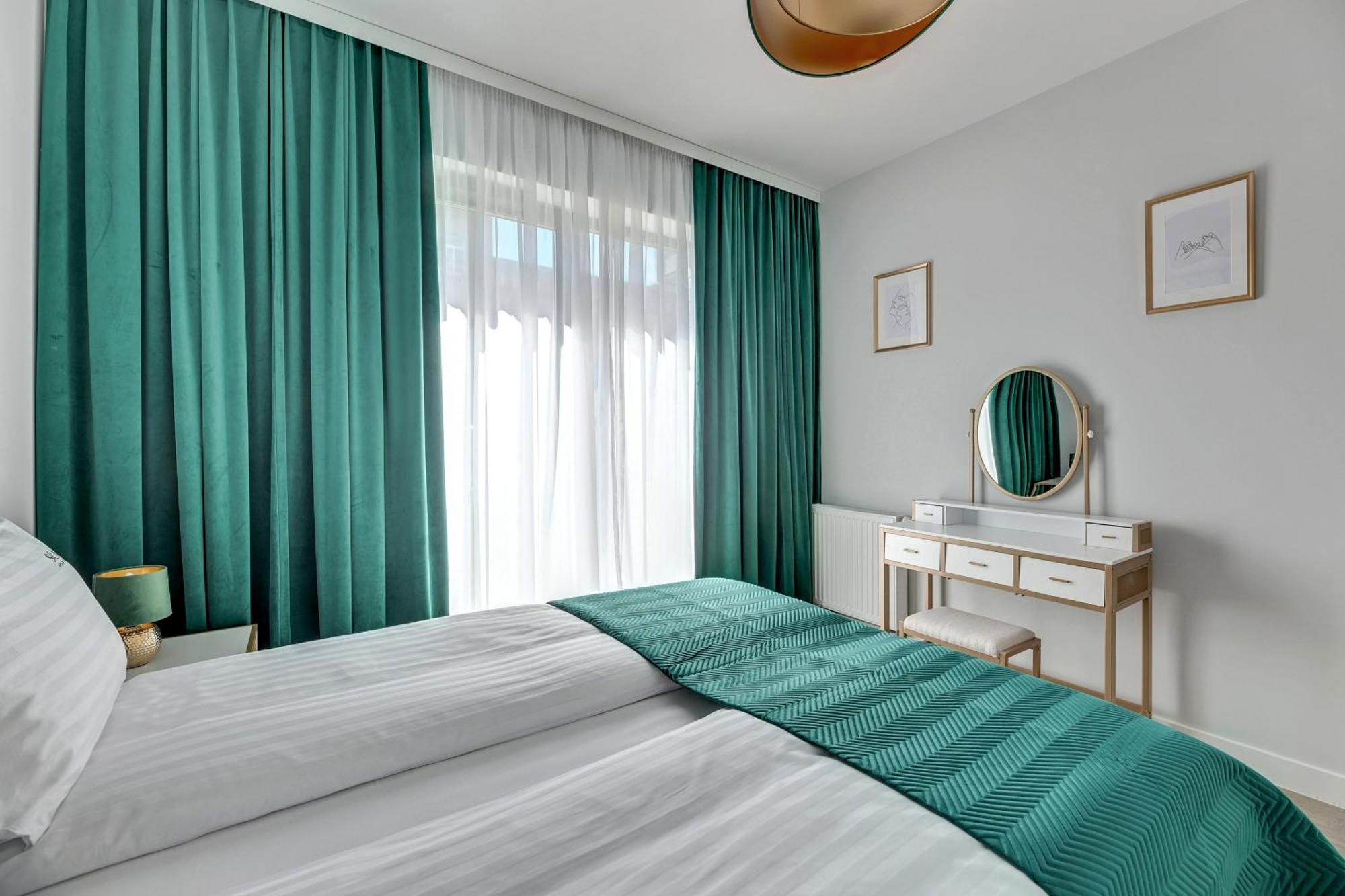Scala Center & By Lion Apartment *