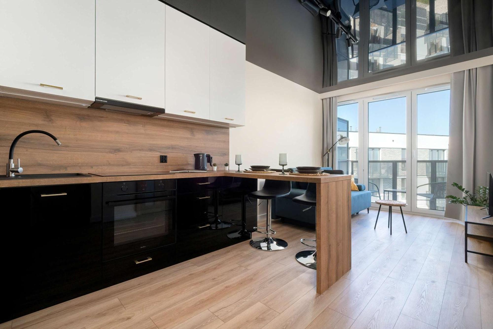 Elegant & Modern With Water View By Renters Huoneisto *