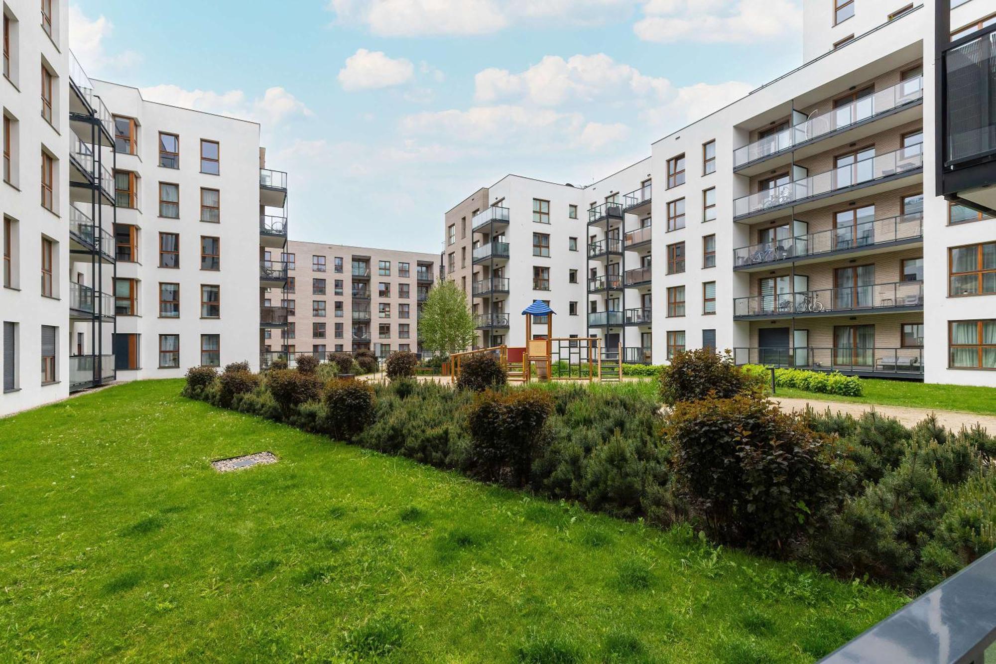 Apartment Hallera Chic For 4 Guests With Balcony & Parking By Renters