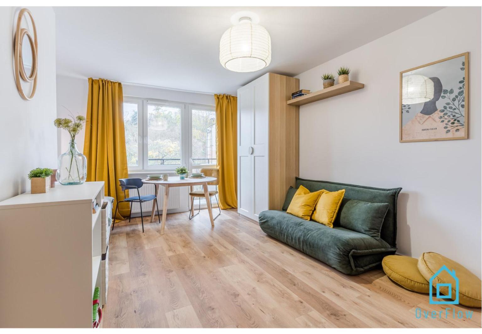 Leilighet Retro - 12 Min To Old Town Gdansk,pkp & Shopping Mall