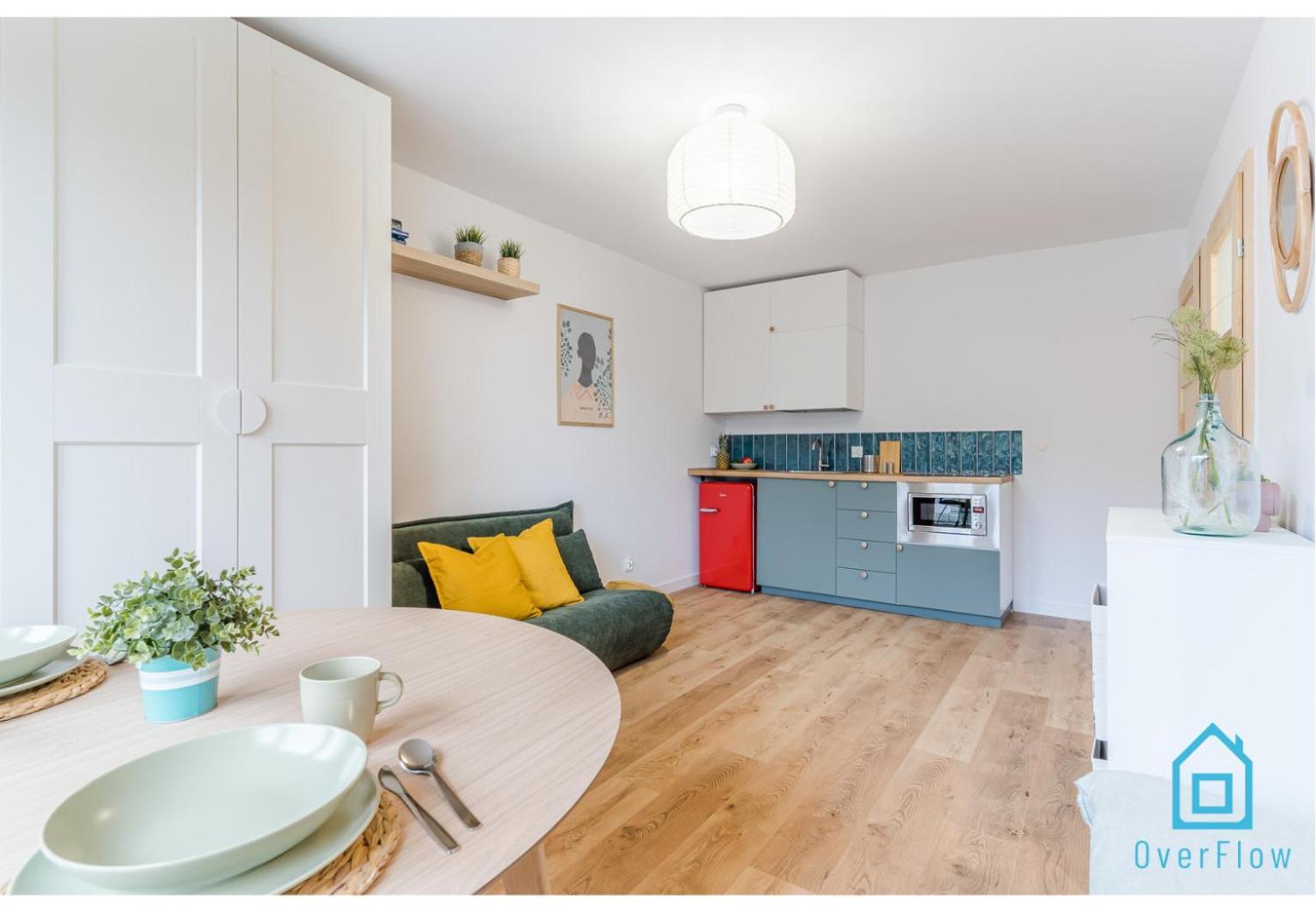 Leilighet Retro - 12 Min To Old Town Gdansk,pkp & Shopping Mall