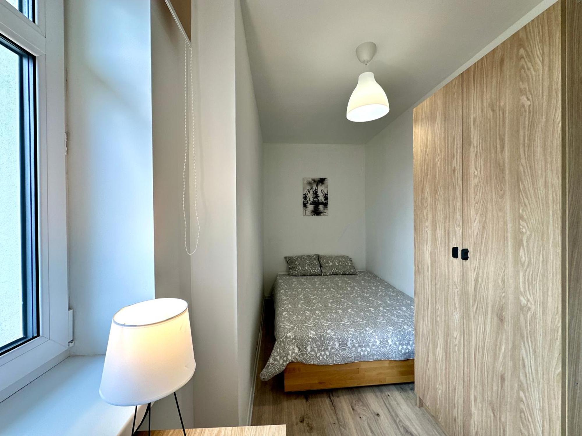 Apartment Nowy Port 11 *
