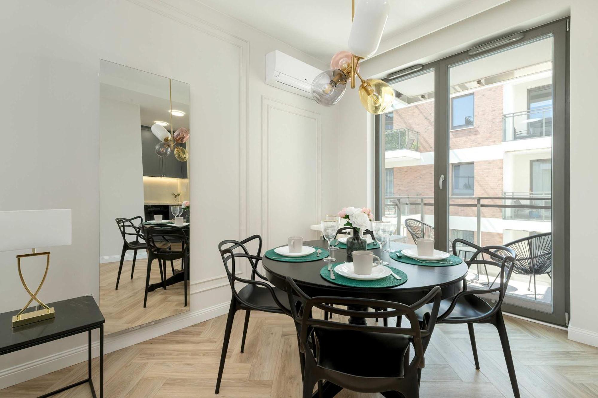 Exclusive With Parking, Air Conditioning And A Rooftop Terrace In The Centre Of By Renters Prestige * Gdańsk
