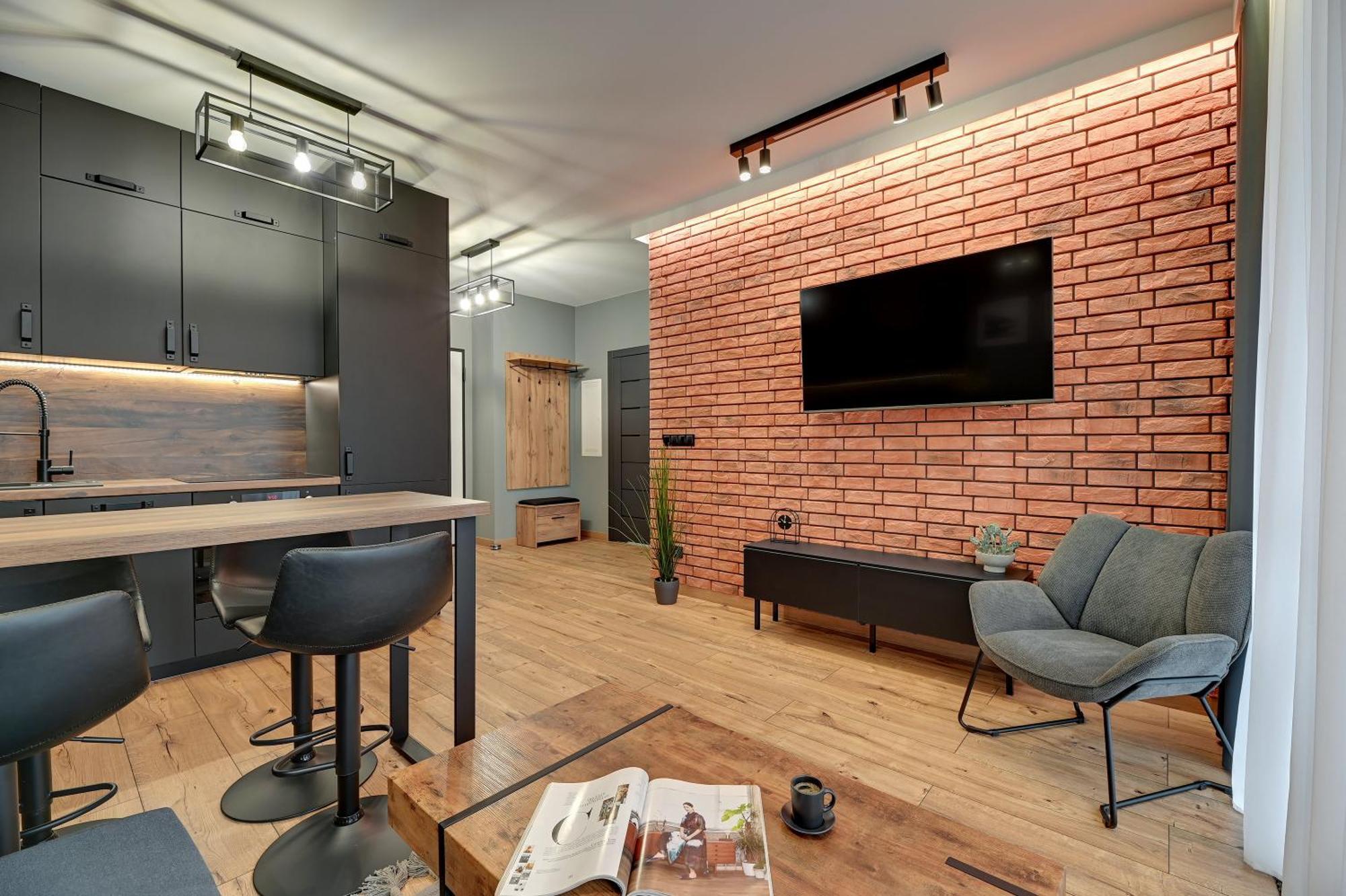 Doki Living - Foodhall & Parking By Downtown Apartment