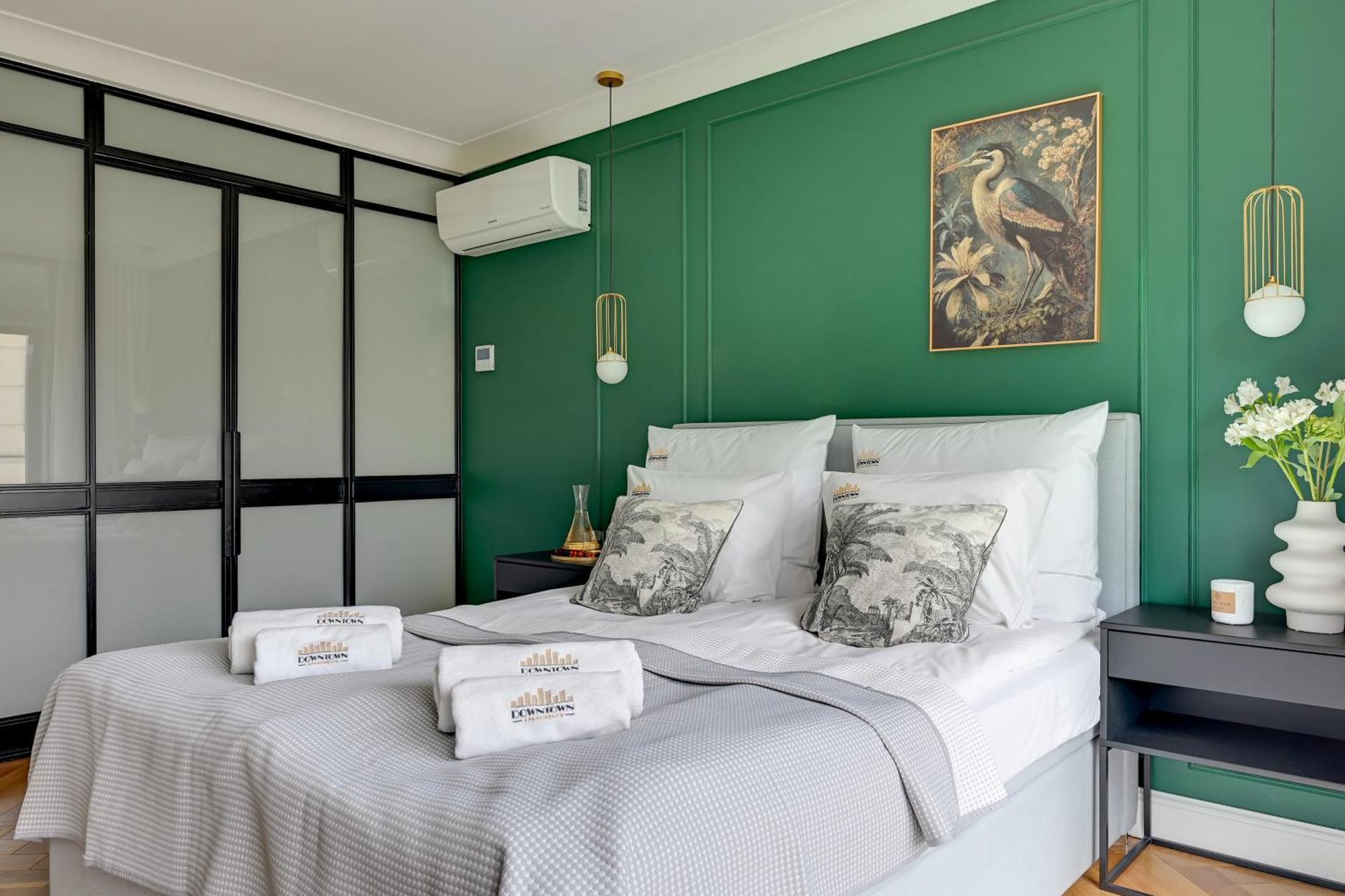 Wintera & Parking By Downtown Apartment *