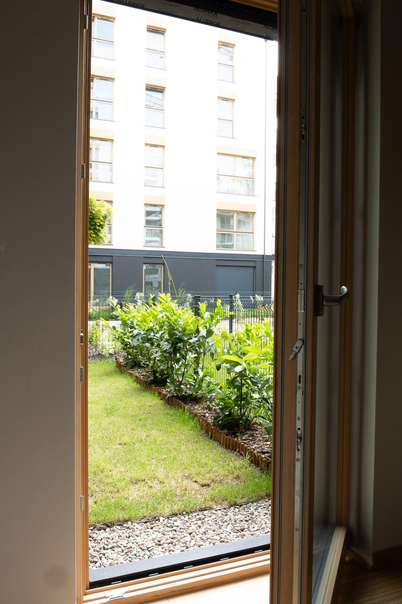 Ideal Port Apartment