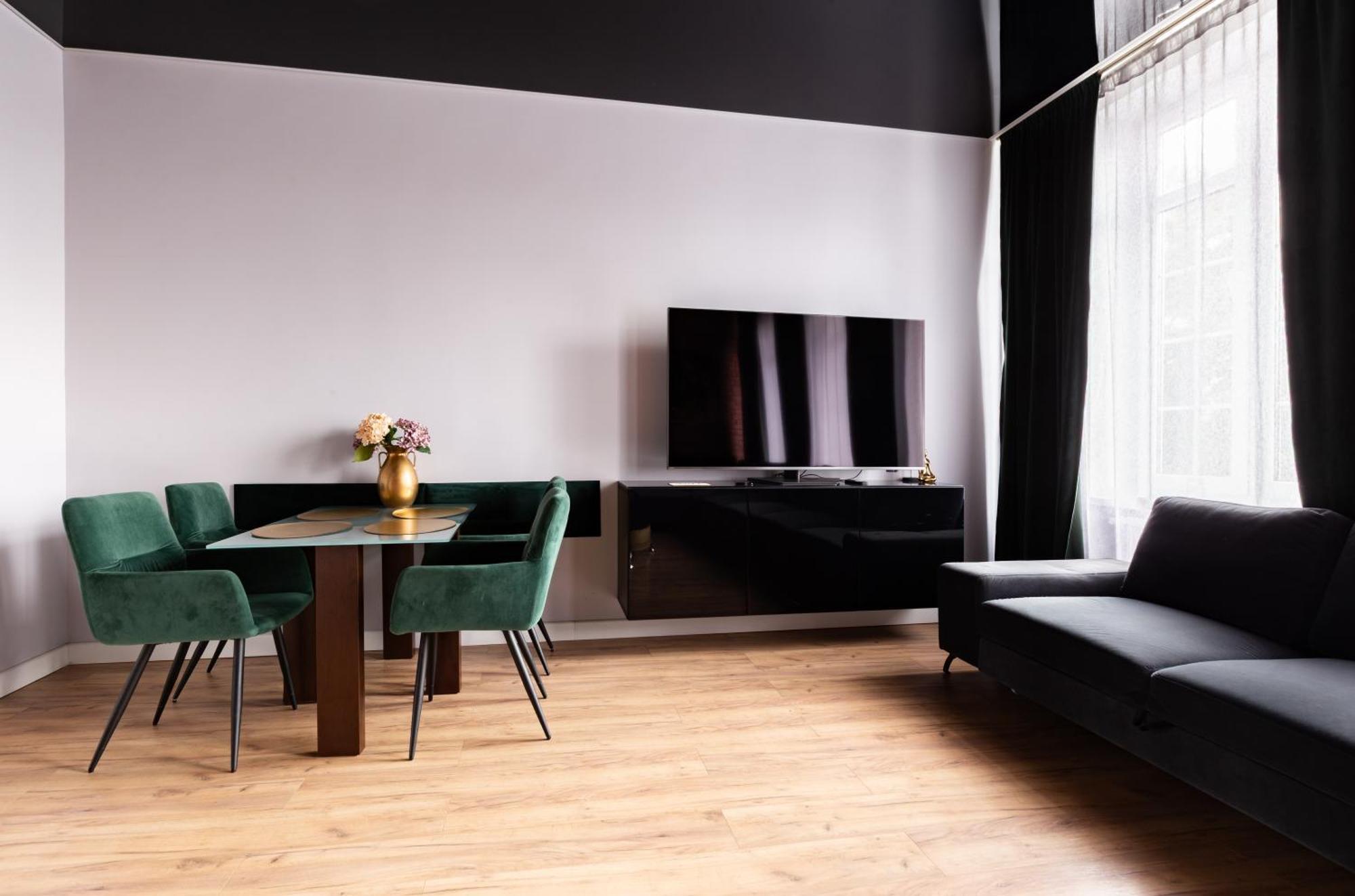 Urban Chic By Bookinghost Apartment Gdansk