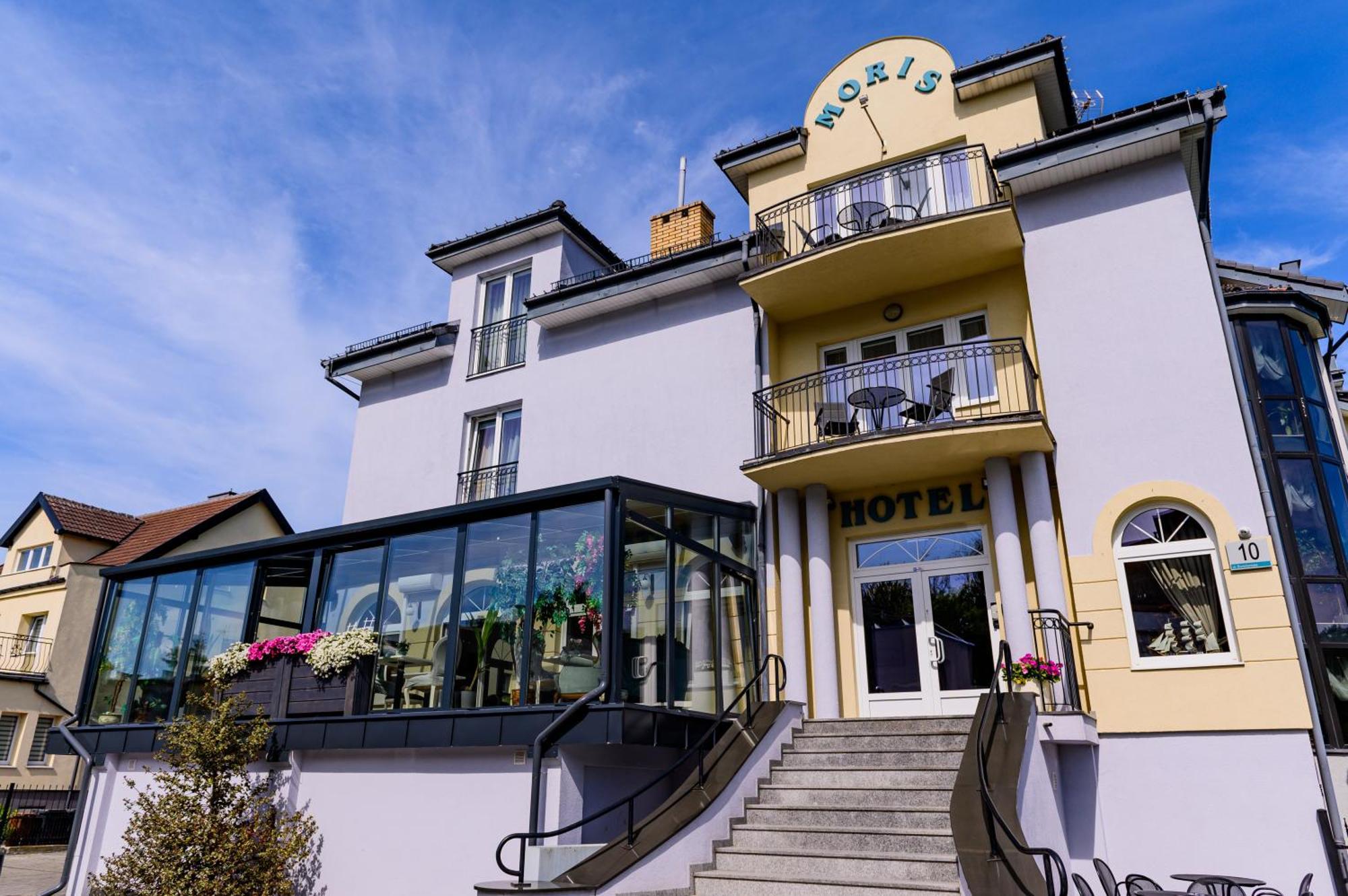 Aparthotel Moris *