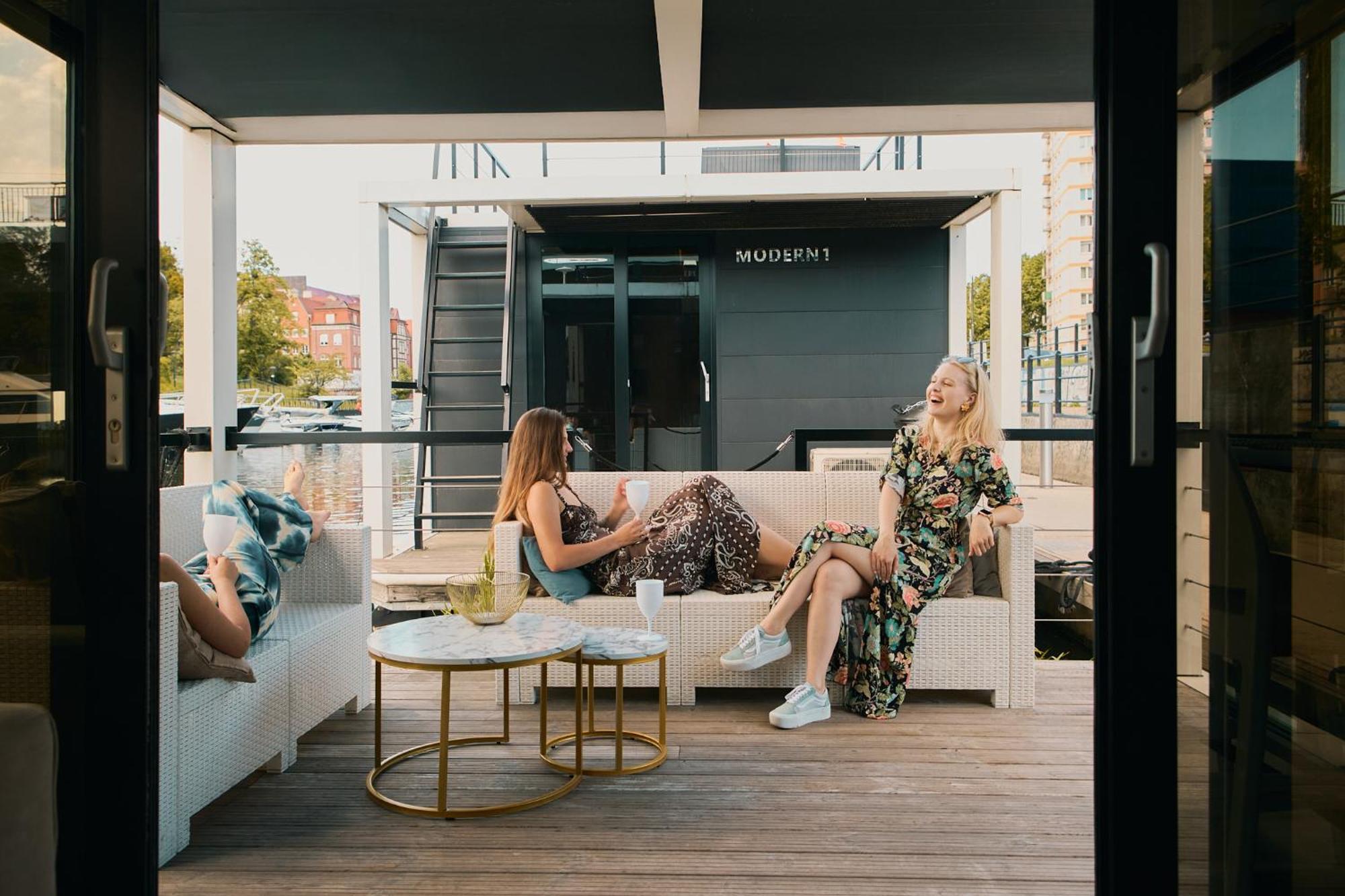 Apartment Na Wodzie - La Mare Motlava Houseboats By Downtown