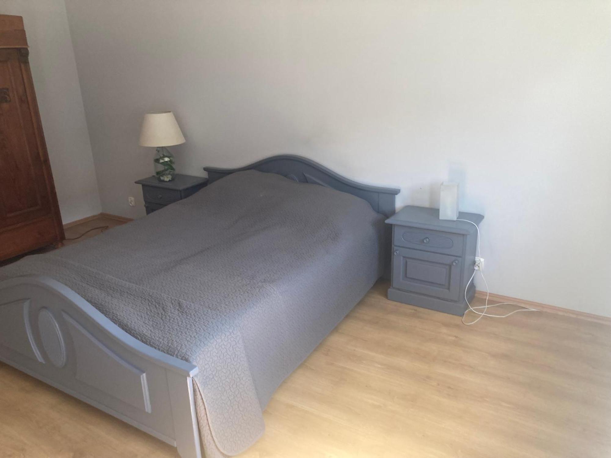 Modern 3 - 2 Bedrooms *