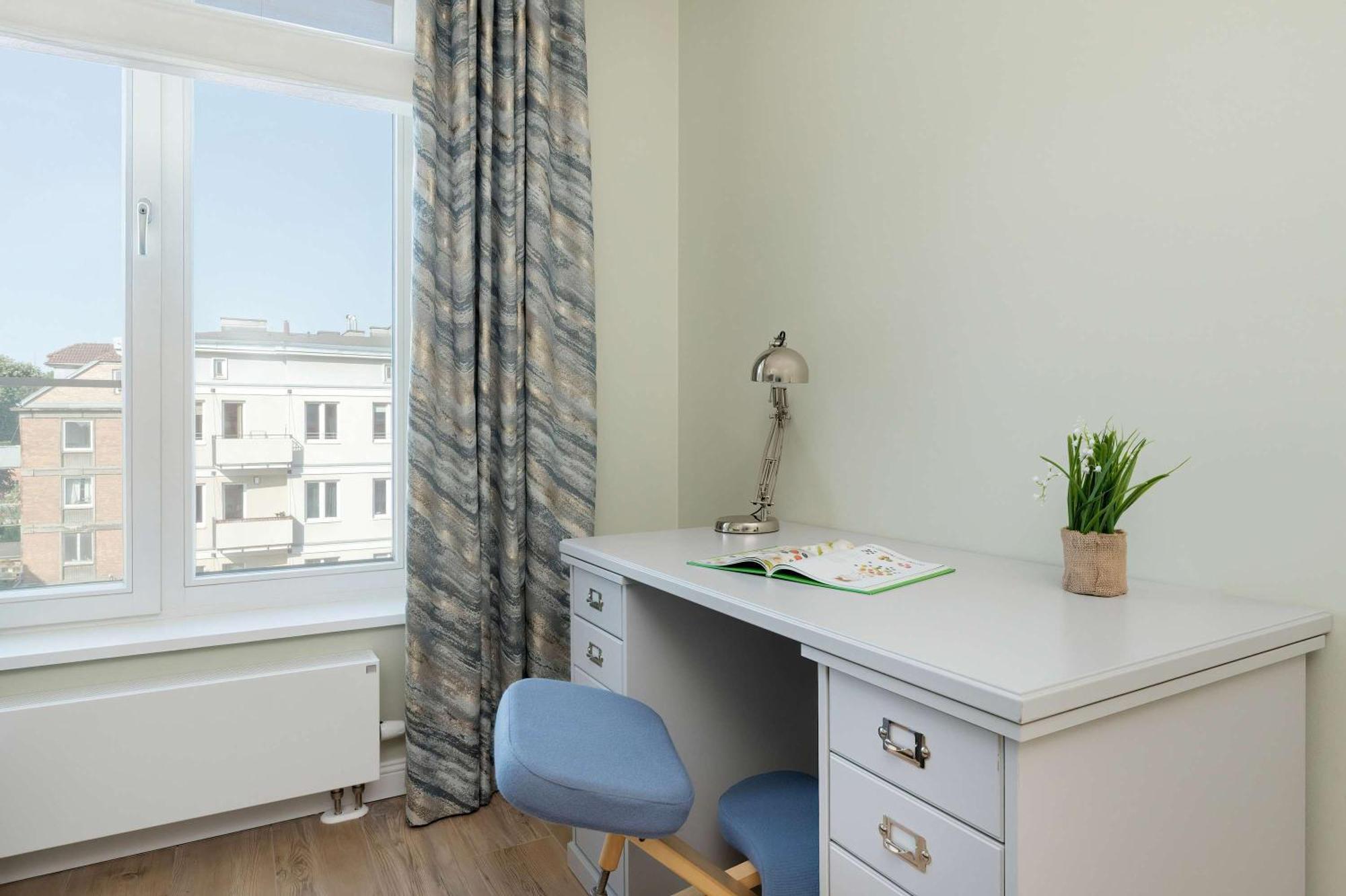 Leilighet Luxury With Three Bedrooms Air Conditioning And Parking By Renters *
