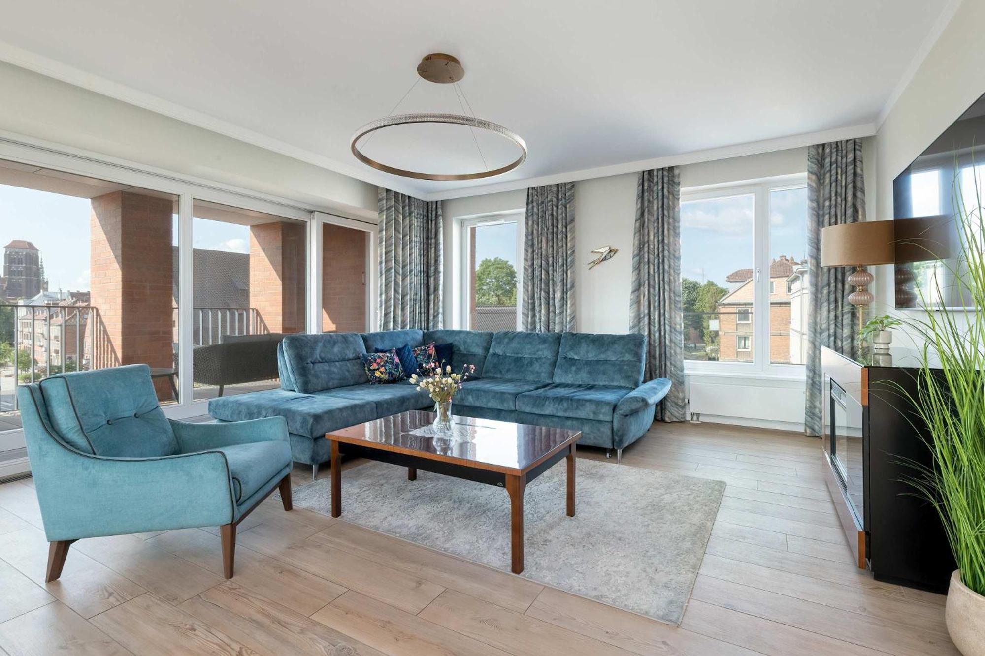 Leilighet Luxury With Three Bedrooms Air Conditioning And Parking By Renters *