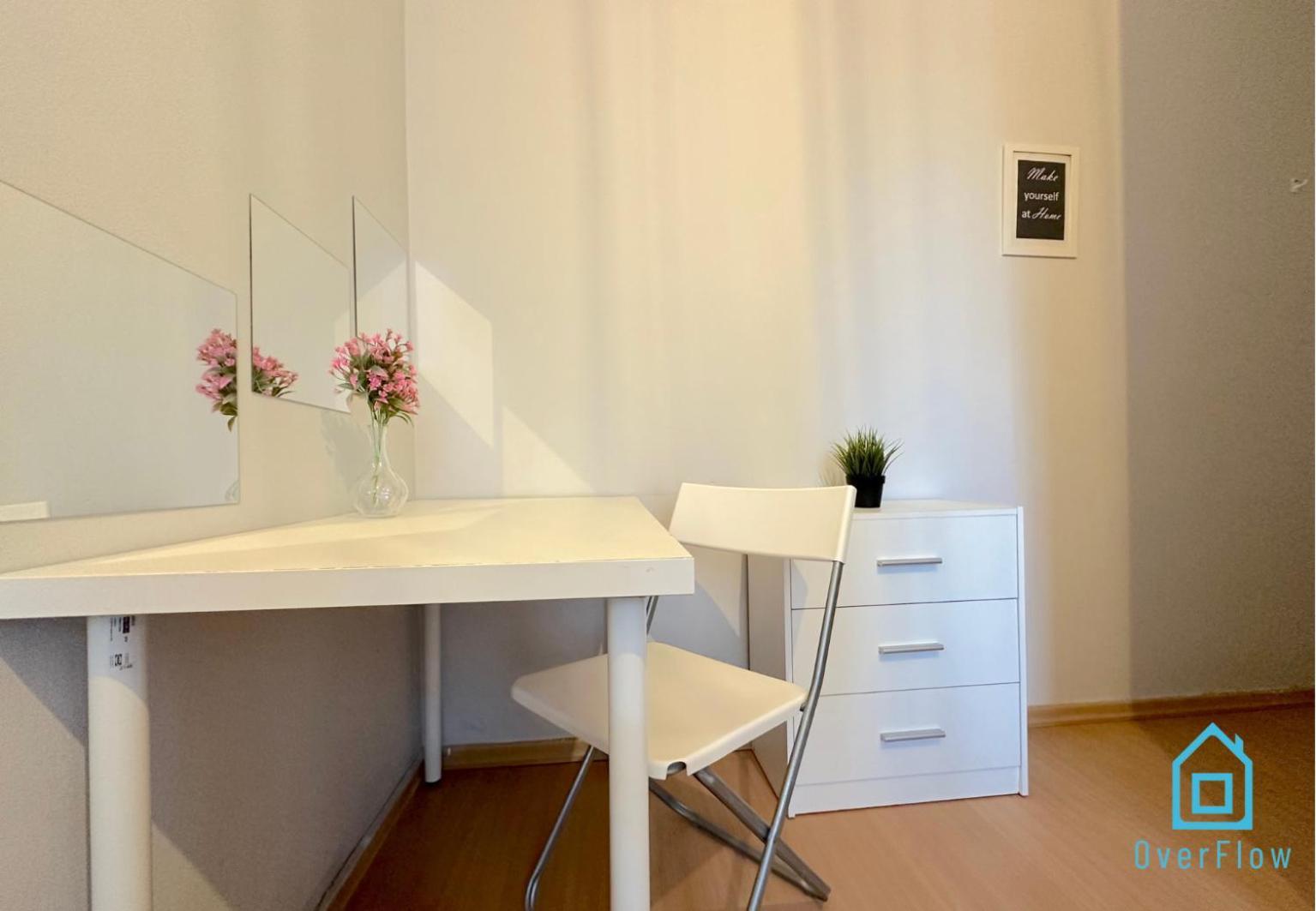Butterfly - 15 Minutes To Old Town & Sea Homestay Gdansk