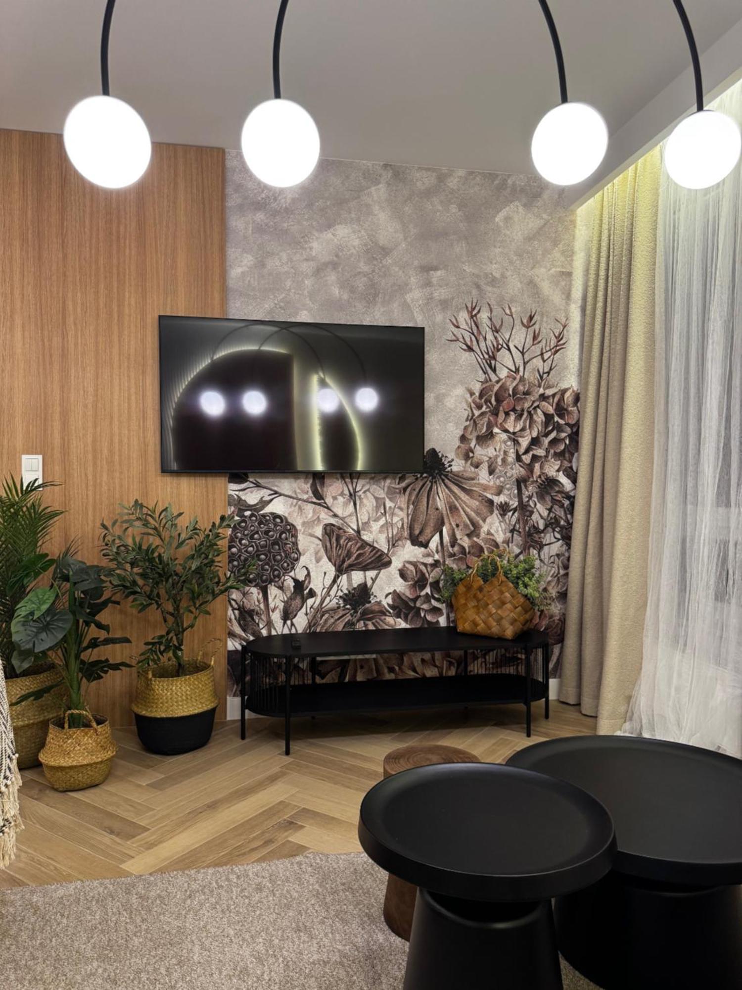 Family & Business Sauna Baltic Horizon Premium - 3 Bedroom With Private Sauna, Jacuzzi, Rooftop Gym & Panoramic Terrace, Balcony, Underground Garage Apartment Gdansk