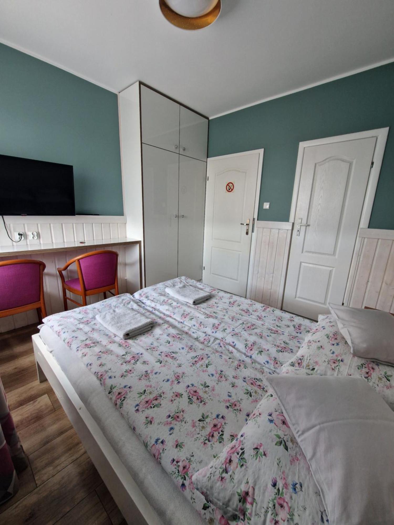 Bed & Breakfast Agis Goscinne Gdansk