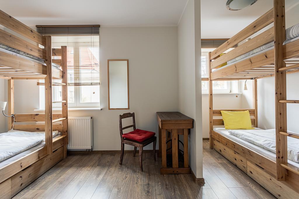 Wolna Chata Hostel *