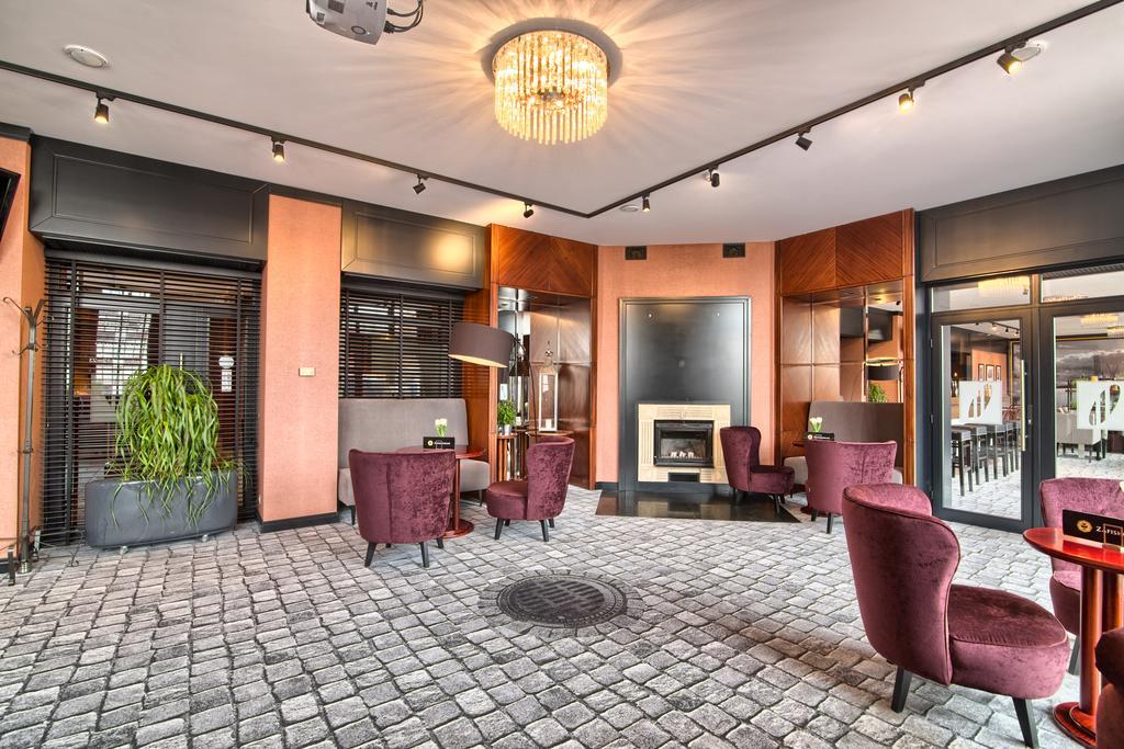 Hotelli Hanza 4*