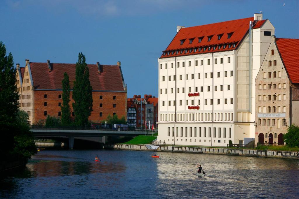 Hotel Qubus