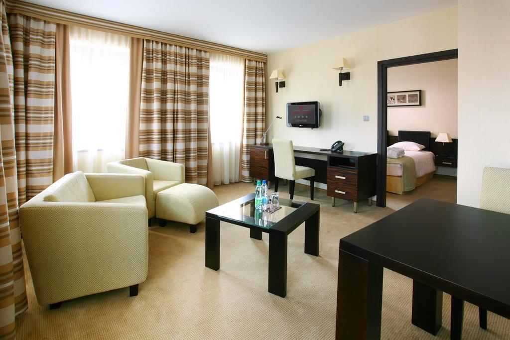 Hotel Qubus 4*