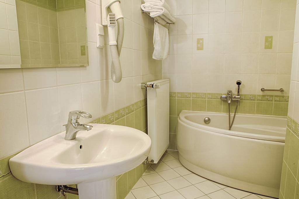 Hotell Lival 3*