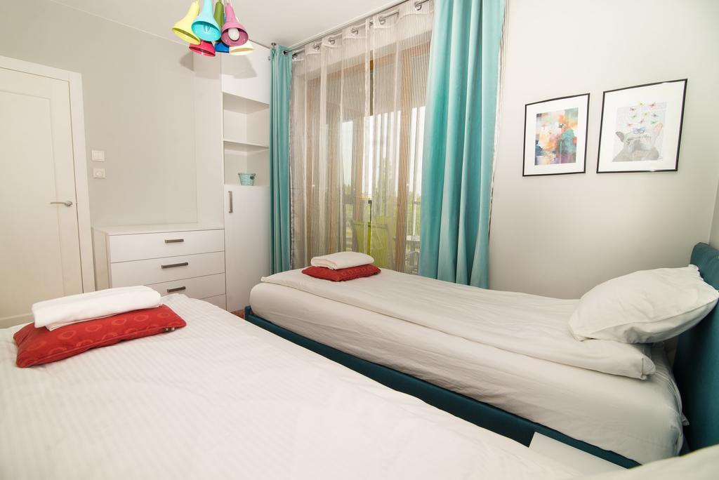 Apartment Stay-in Riverfront Lofts