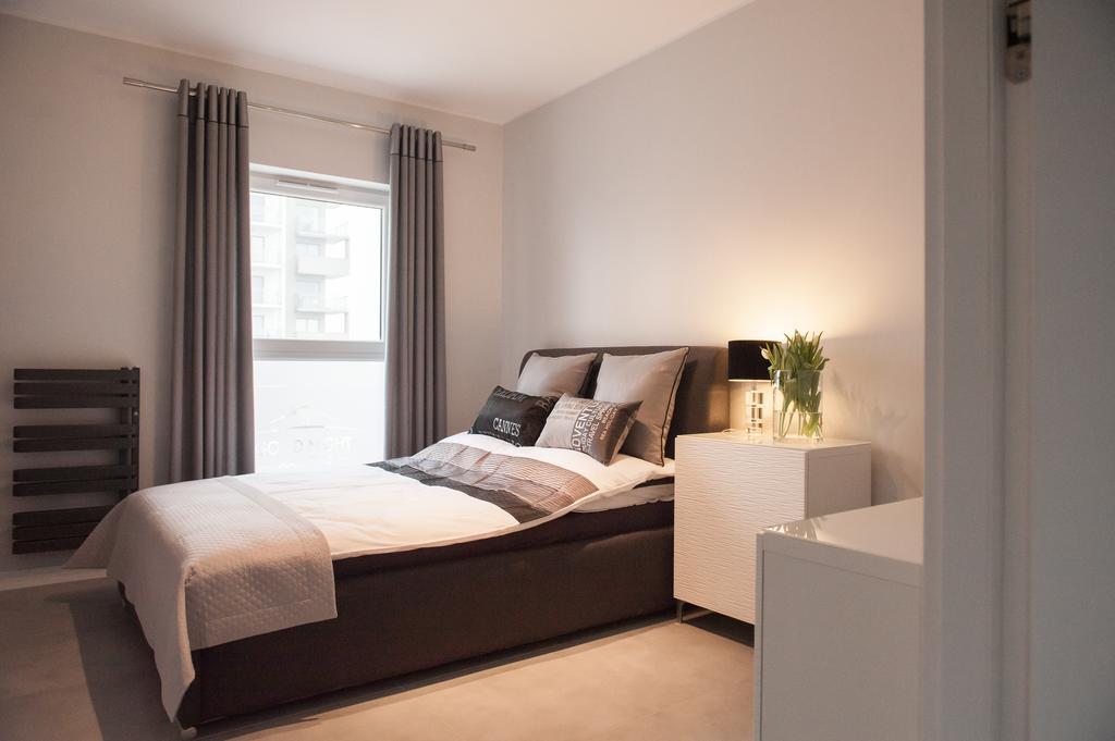 Albatross Towers Joda Bed Apartment *