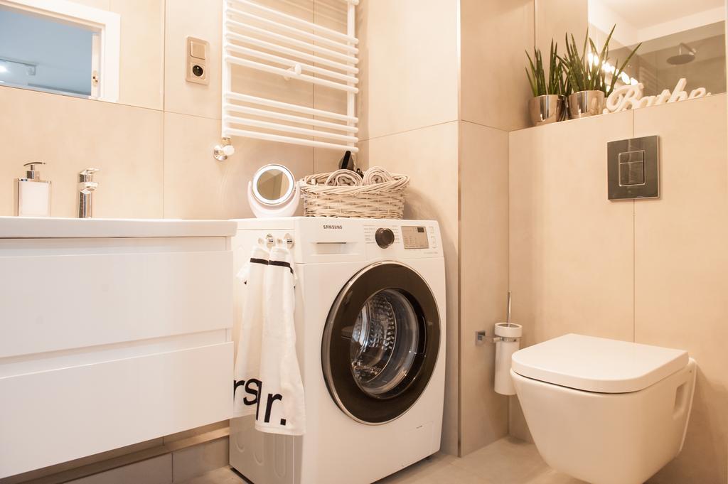 Albatross Towers Joda Bed Apartment *