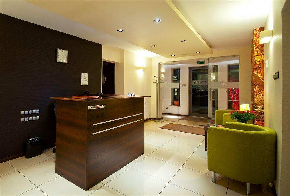Aparthotel La Petite & 3*