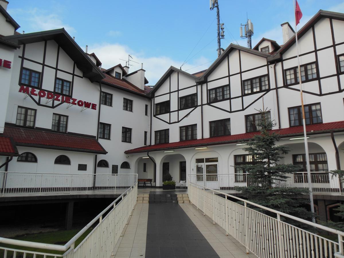 Gdanski Zespol Schronisk I Sportu Szkolnego *