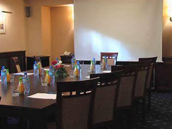 Jaskowy Dworek Aparthotel 3*