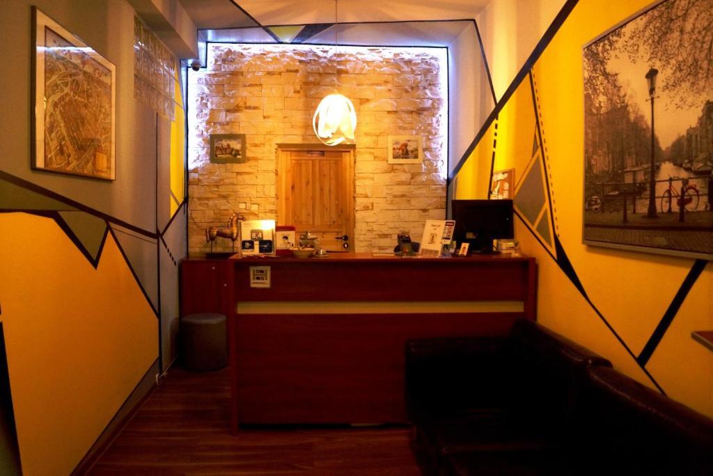 Hostel Old Town *