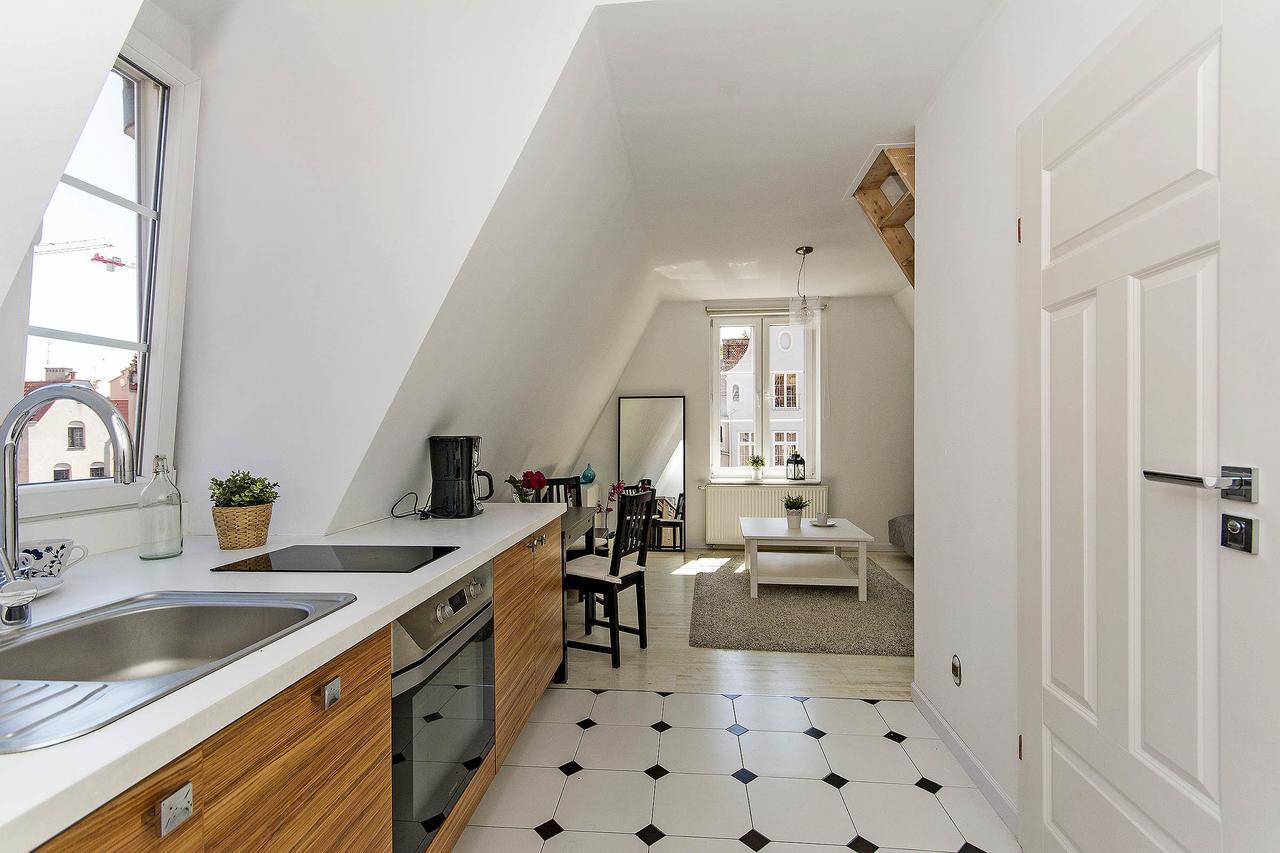 White Lions - Old Town Apartment *