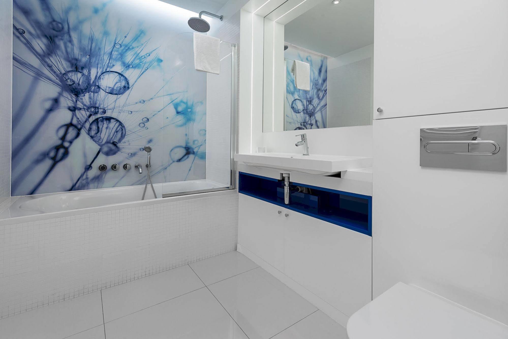 Waterlane Pool & Gym Apartment *